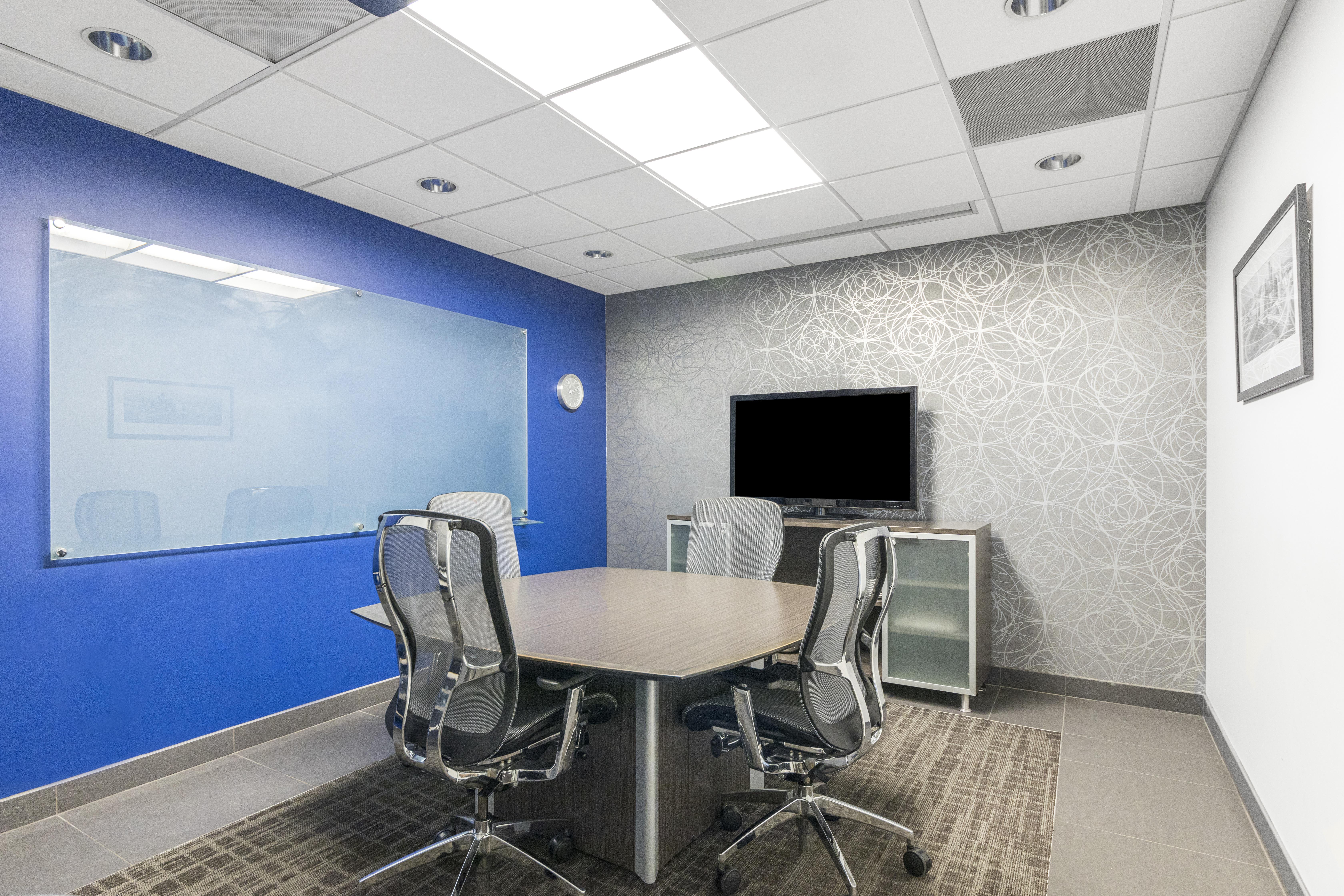 Regus - California, Los Angeles - Miracle Mile image 4