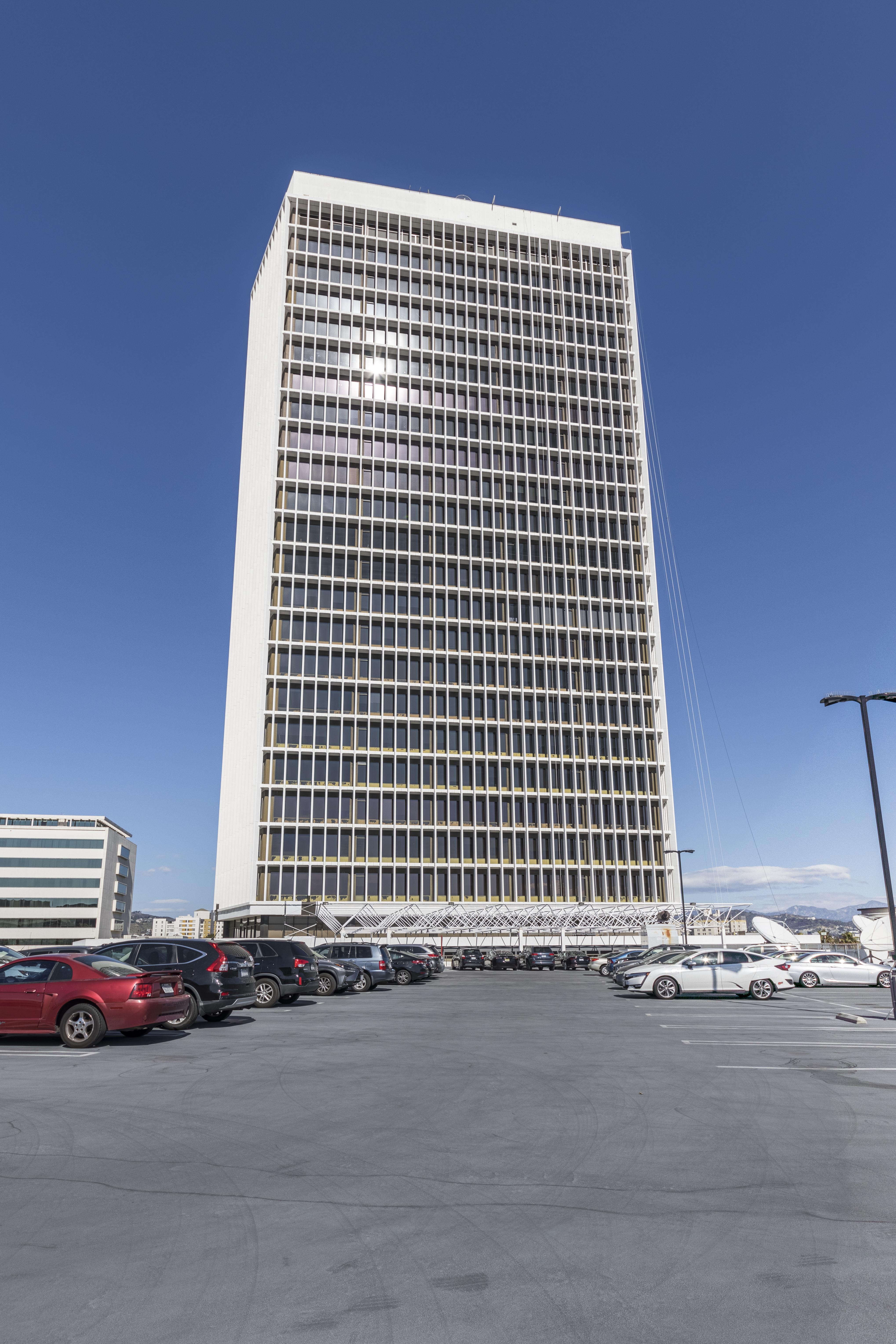 Regus - California, Los Angeles - Miracle Mile image 1