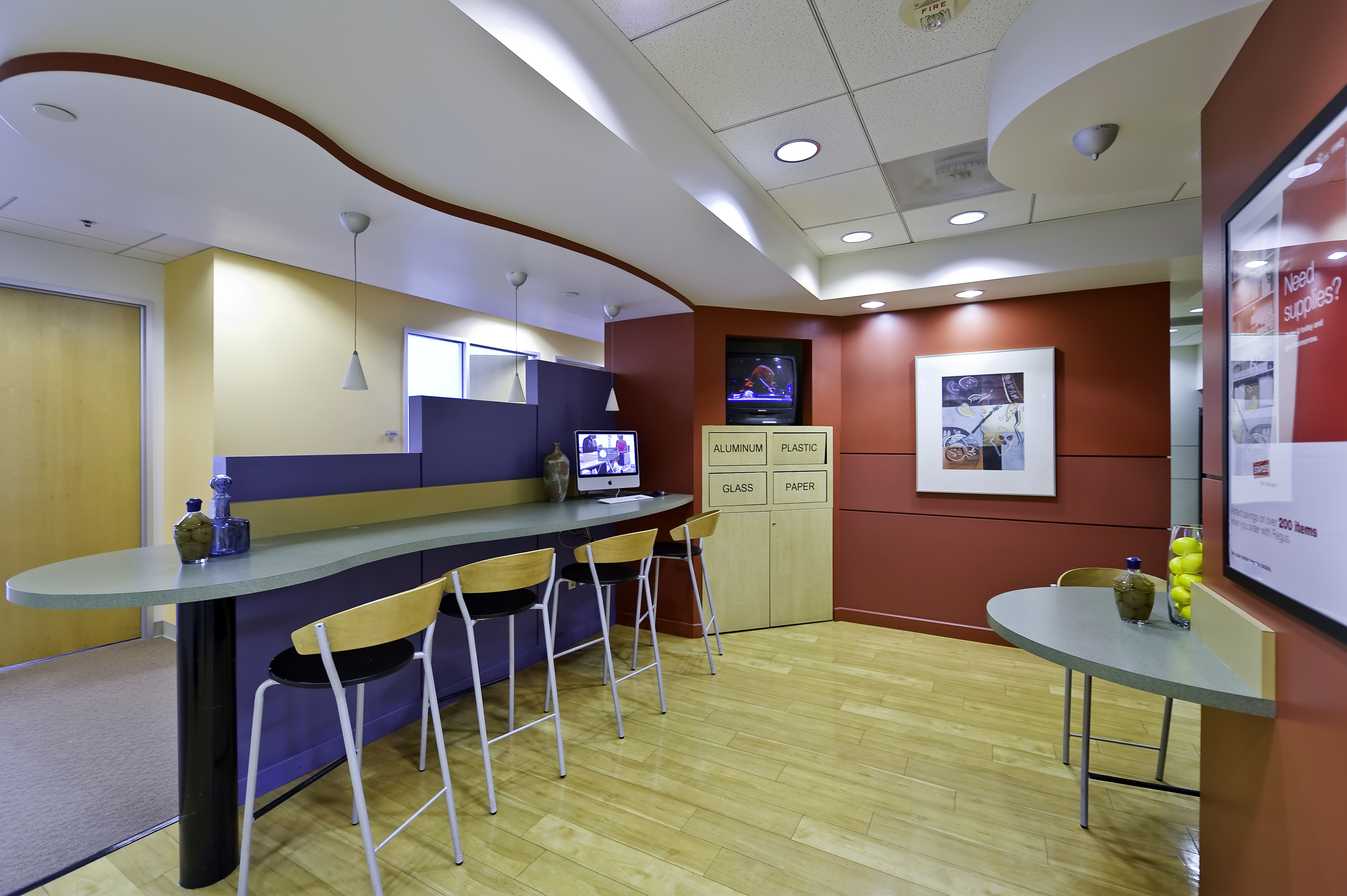 Regus - California, West Los Angeles - Howard Hughes image 5