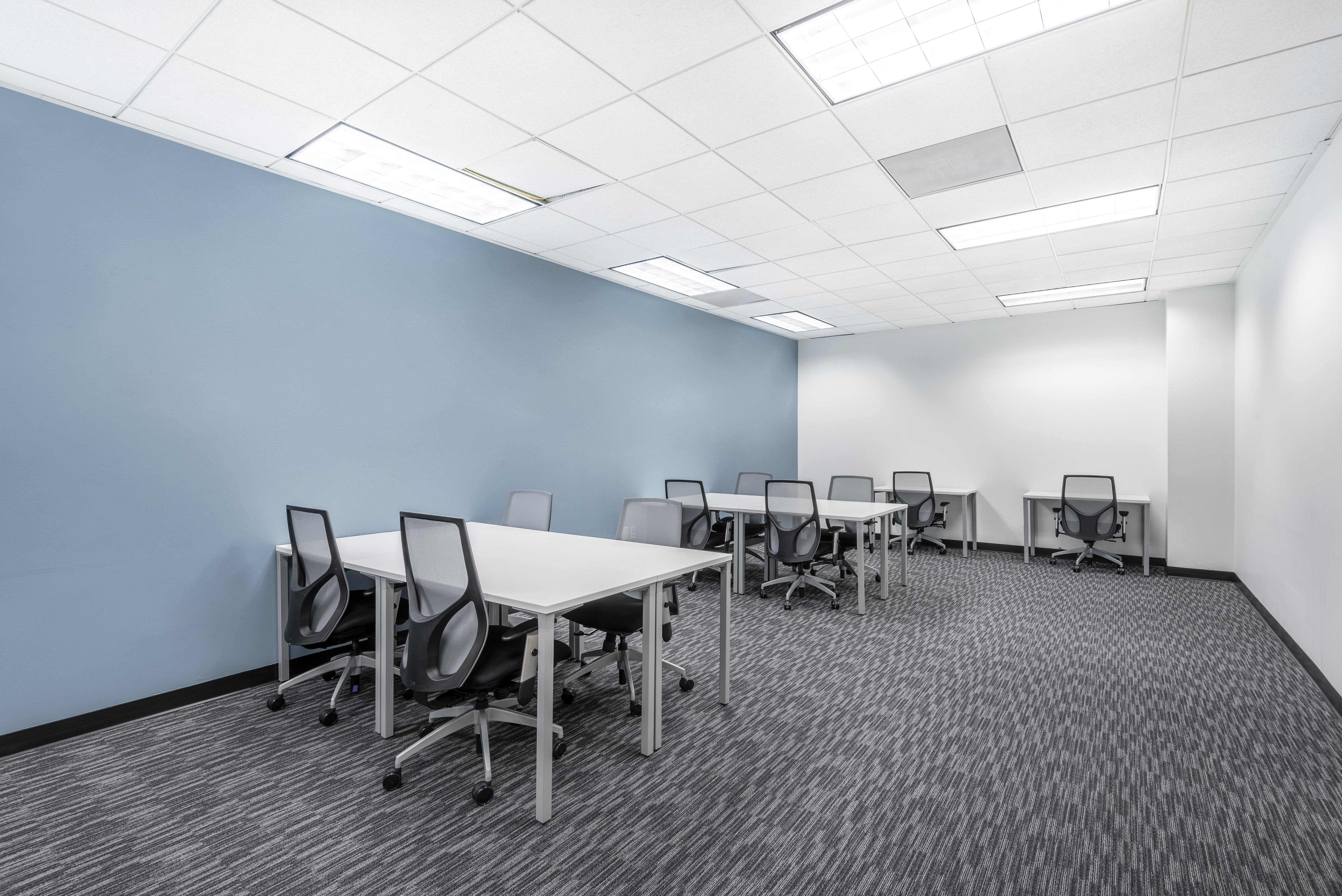 Regus - California, Woodland Hills - Warner Center image 3