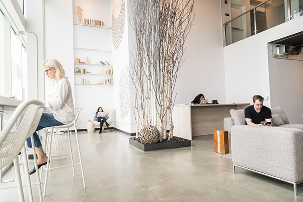 Sandhouse Hollywood image 5