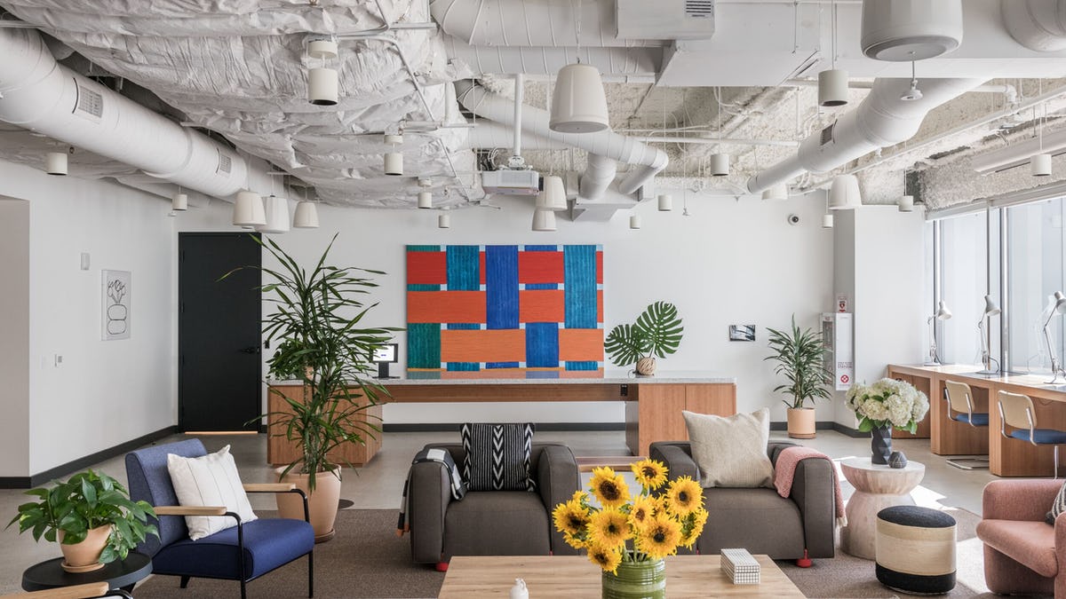 WeWork 1150 S Olive St image 2