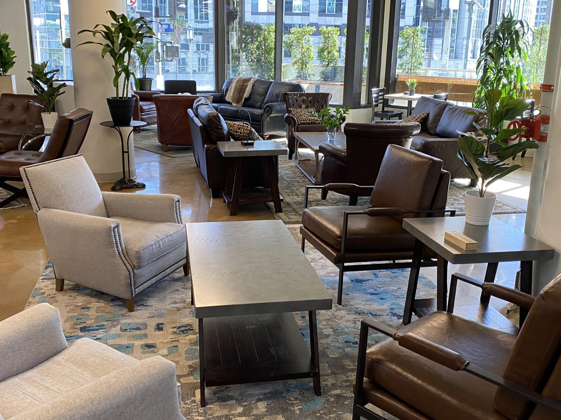 Wilshire 1001 image 4