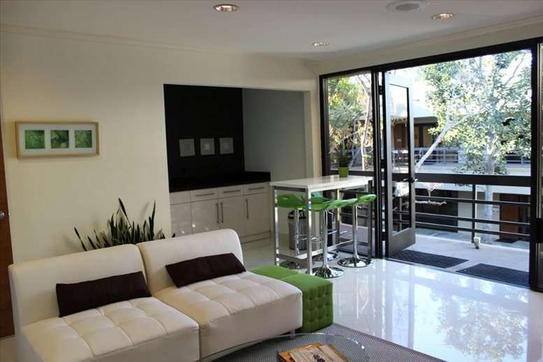 Courtyard Business Center image 2