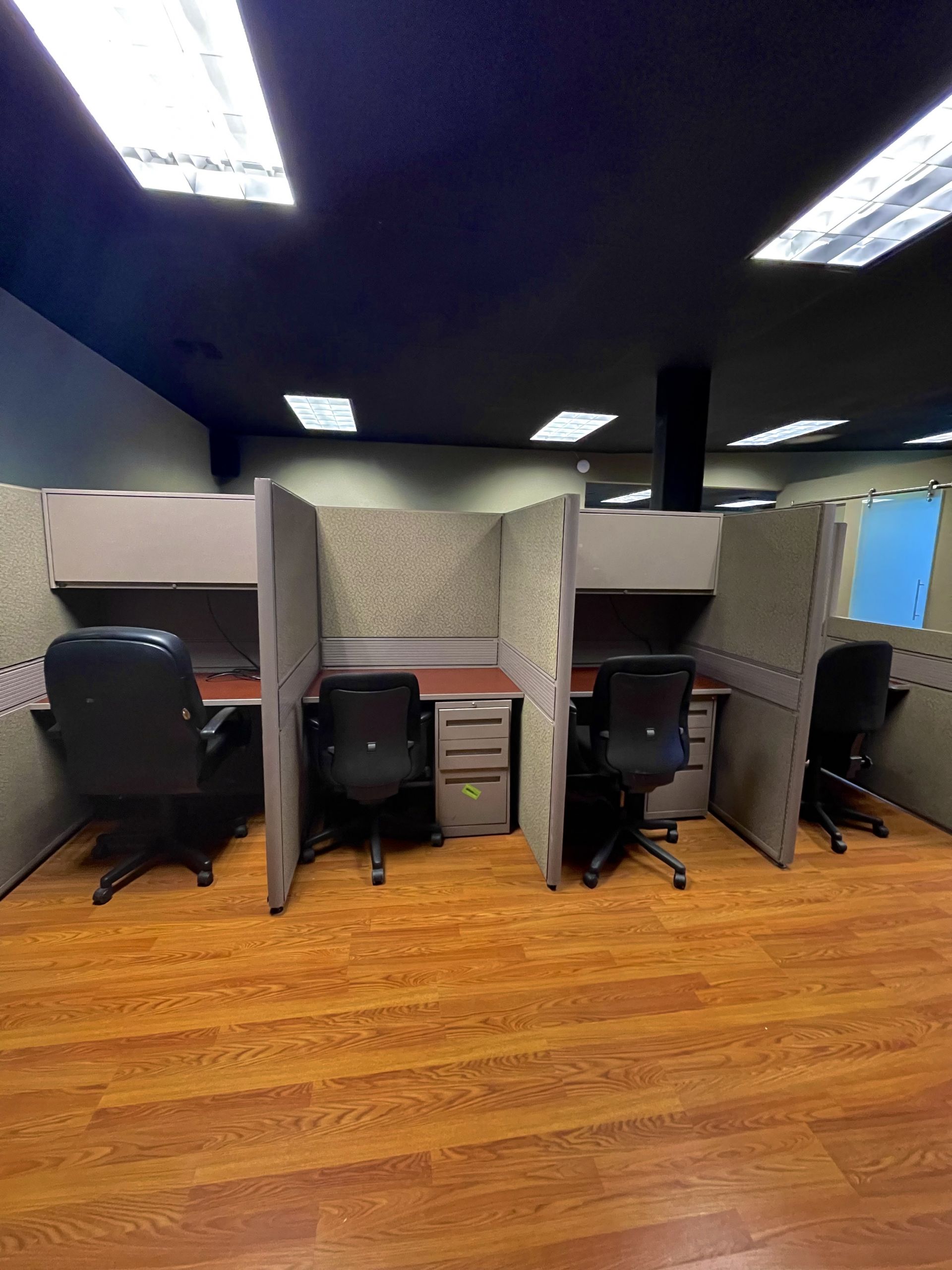 Aura Office image 5