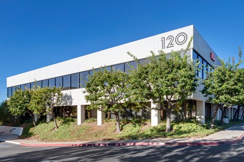 Premier Workspaces - Gateway Plaza image 3