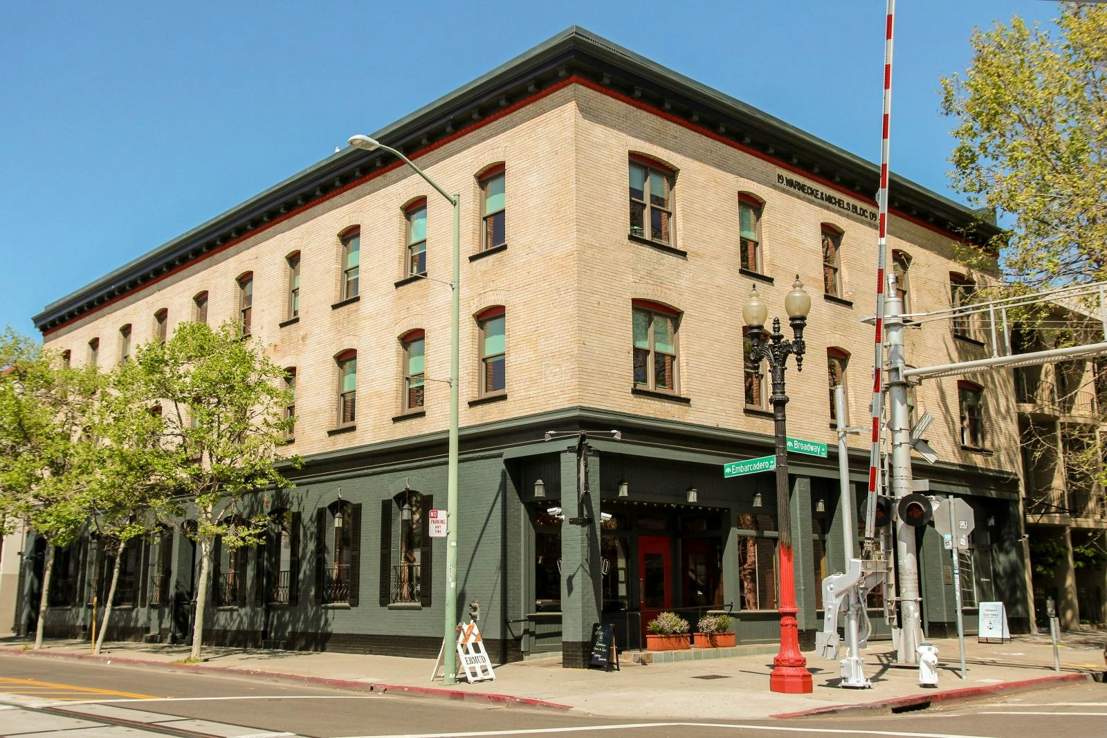 The Port Workspaces Jack London Square Oakland Book Online Coworker