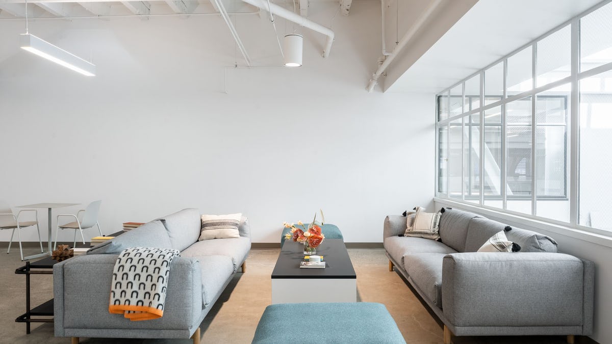 WeWork 1814 Franklin St image 4