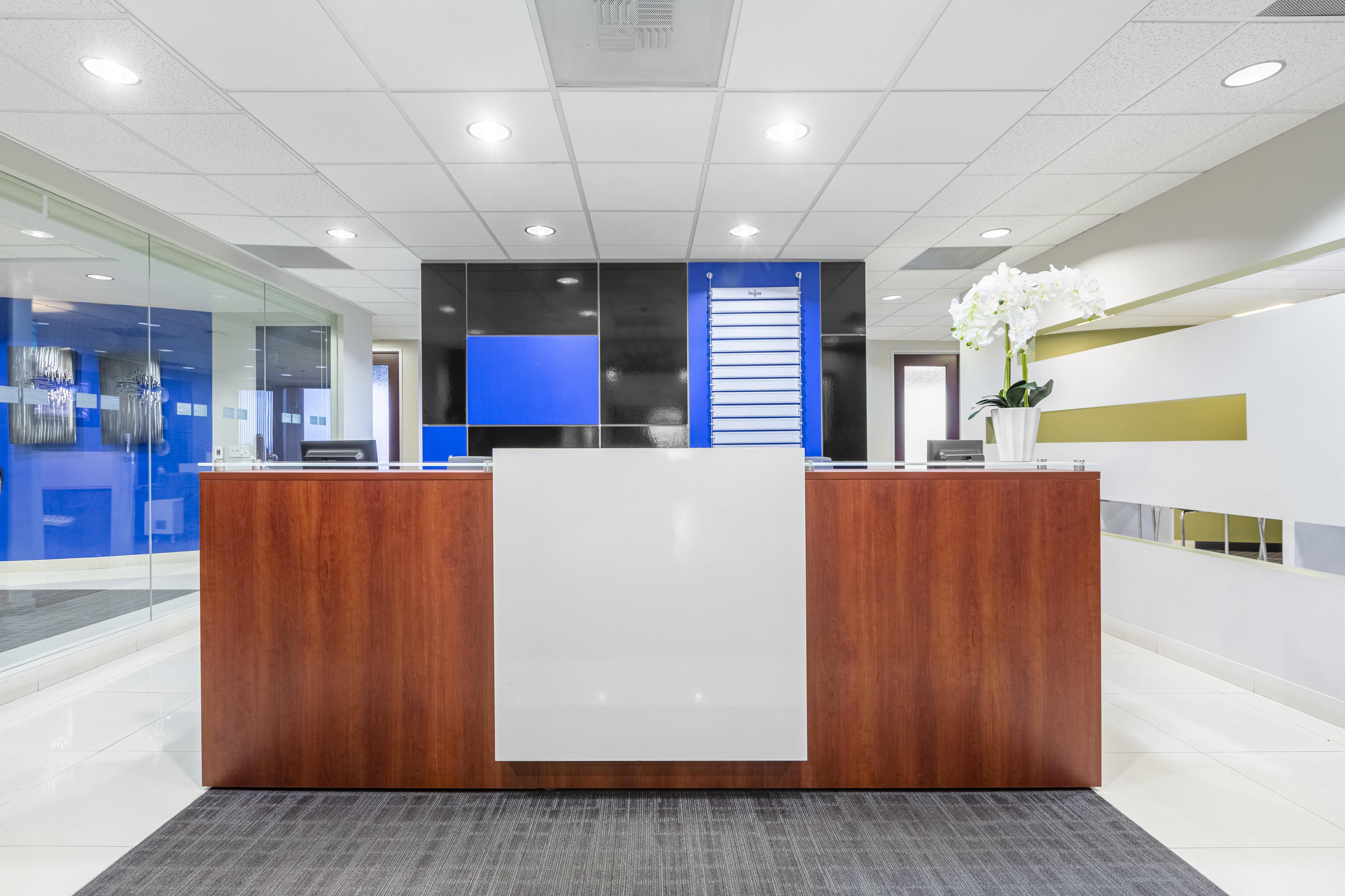 Regus - California, Ontario - Lakeshore Center image 2