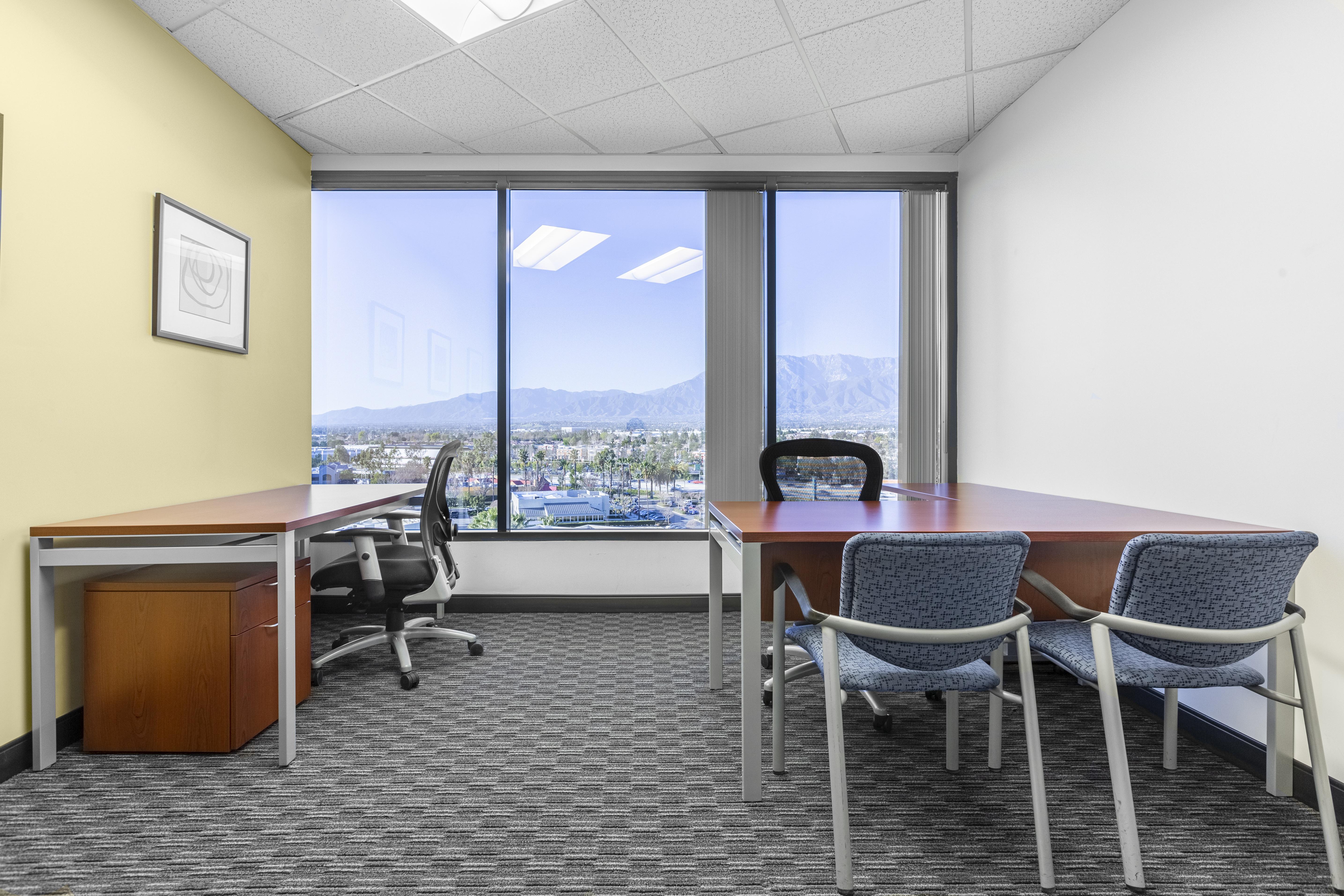 Regus - California, Ontario - Lakeshore Center image 3