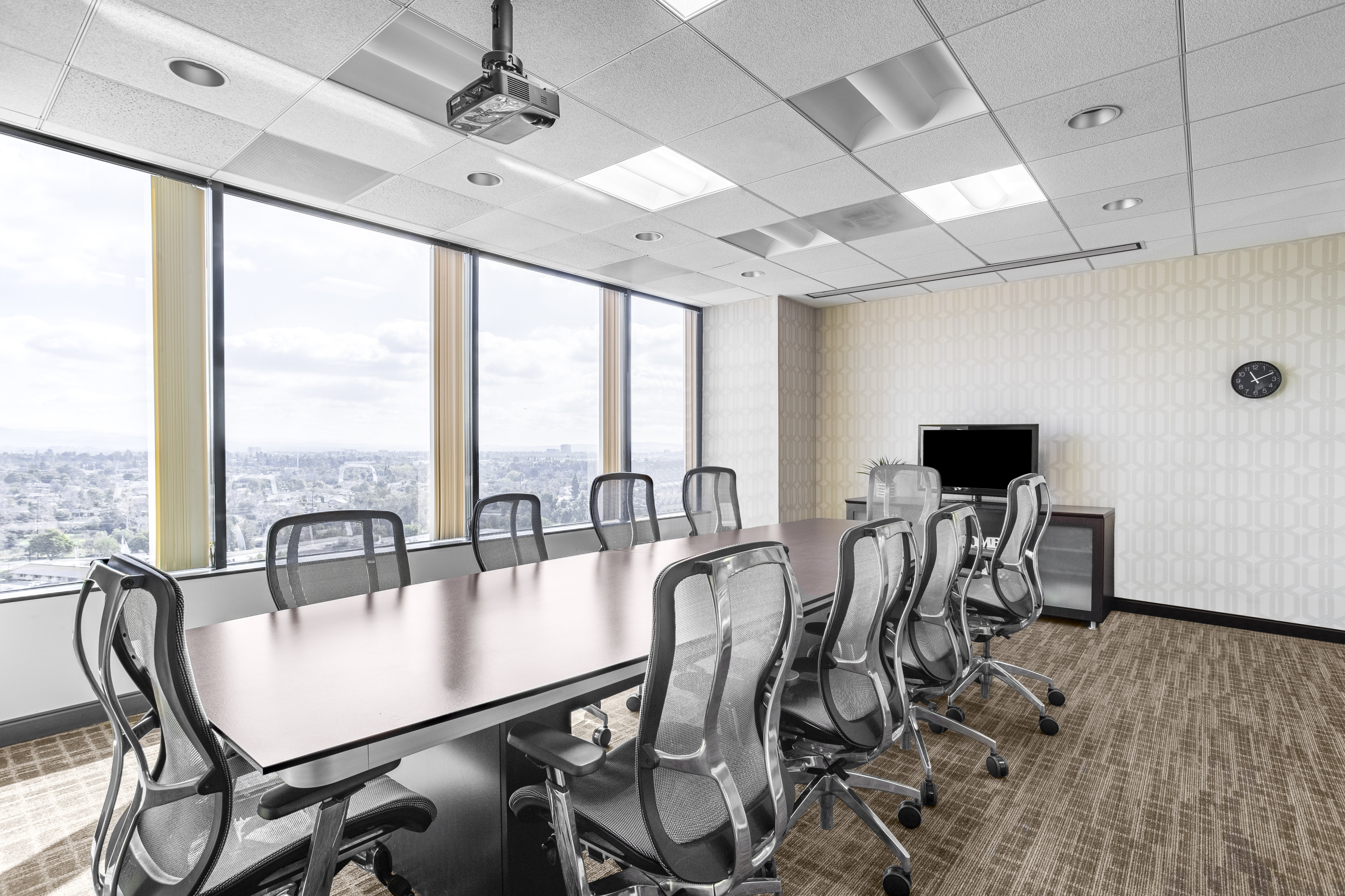 Regus - California, Orange - Orange Executive Tower image 4