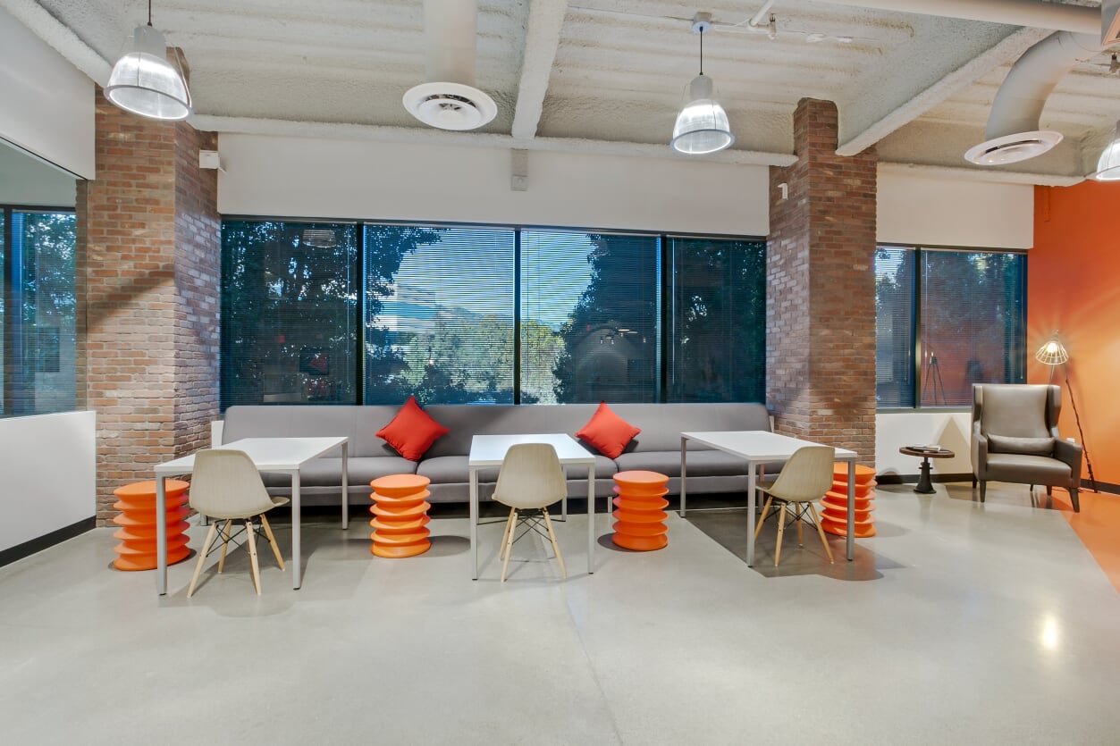 Regus Bernal Corporate Park image 5