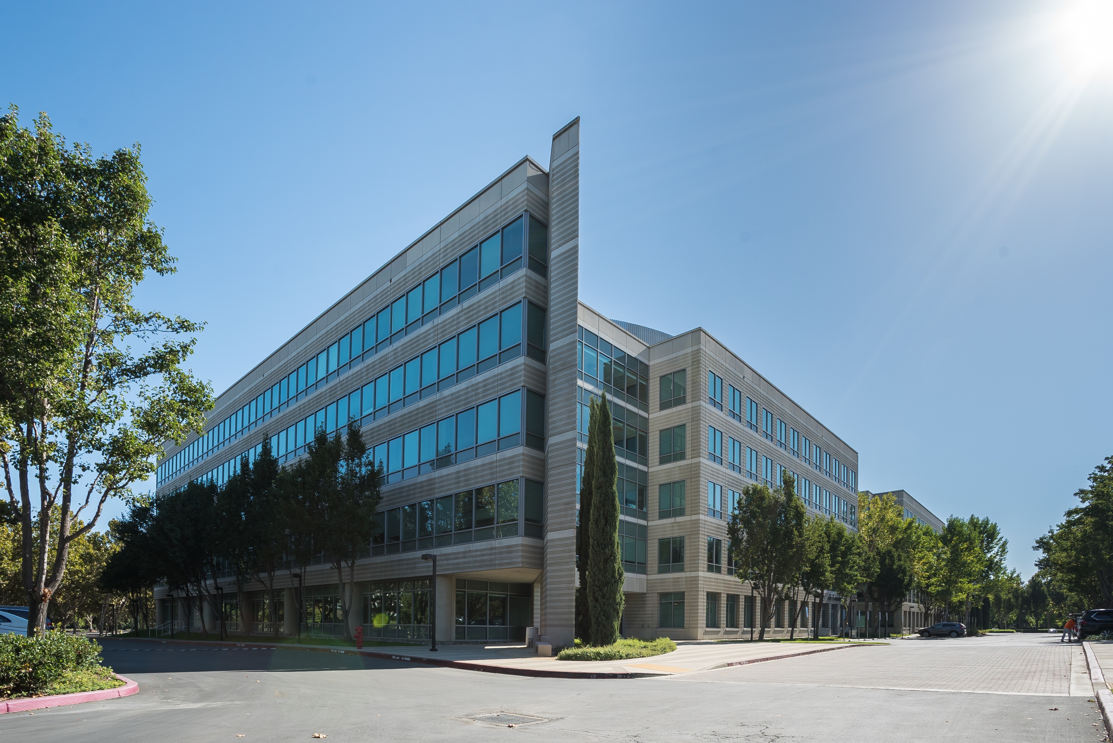 Regus - California, Pleasanton - Corporate Commons image 1