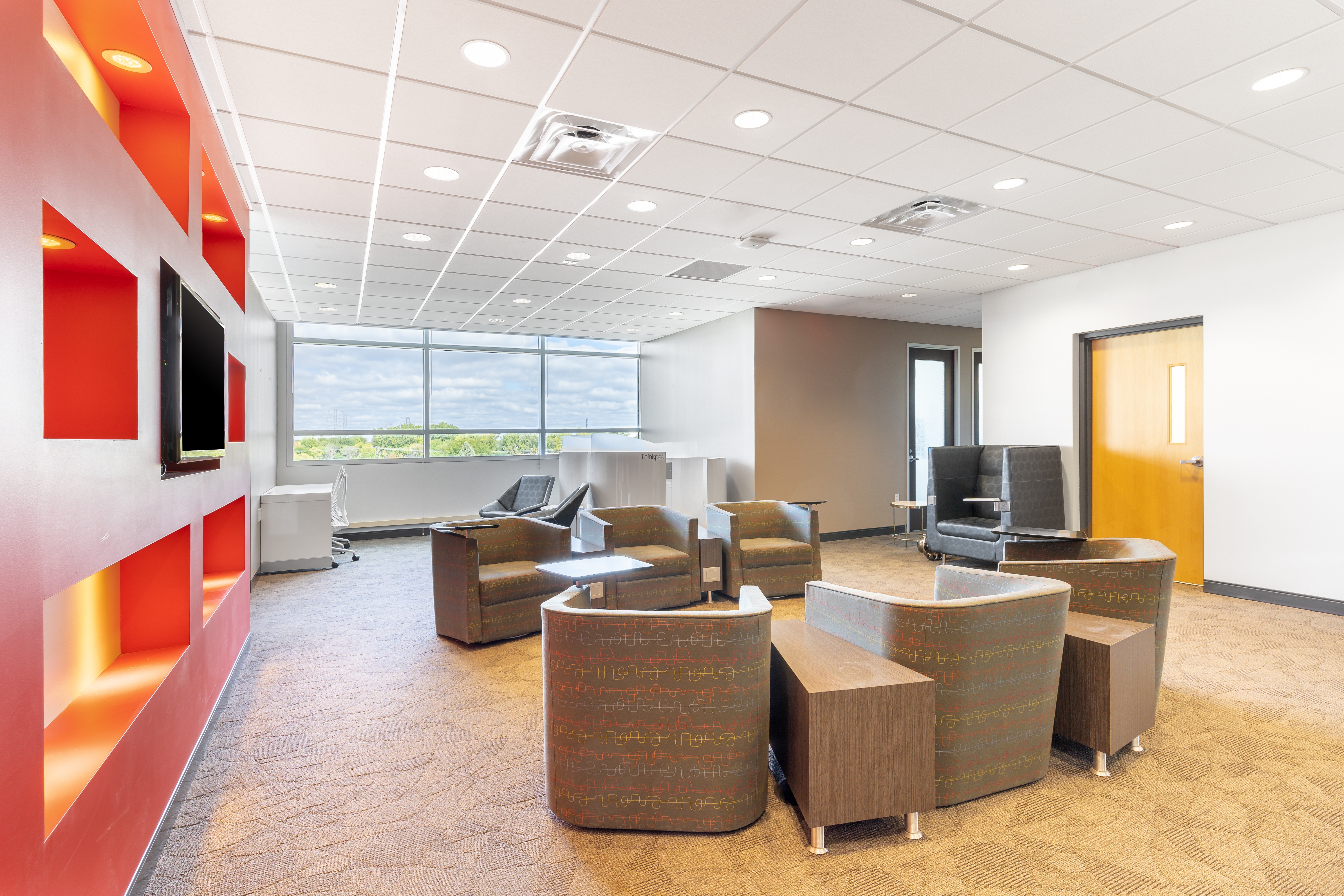 Regus - Minnesota, Minneapolis - Roseville - Bonestroo image 5