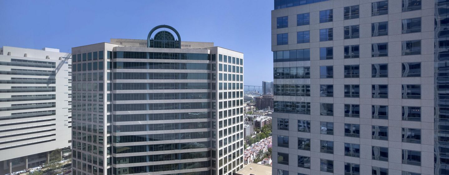 Regus at 501 W Broadway image 4