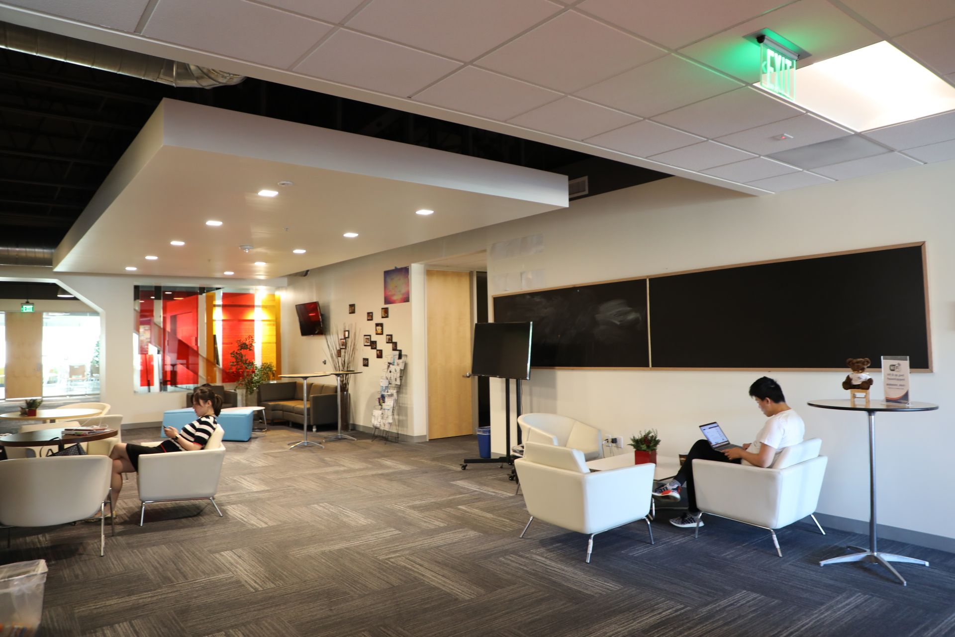 ZGC Innovation Center image 5