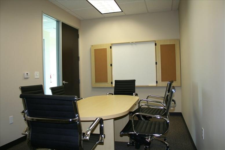 Valencia Offices Suites image 4
