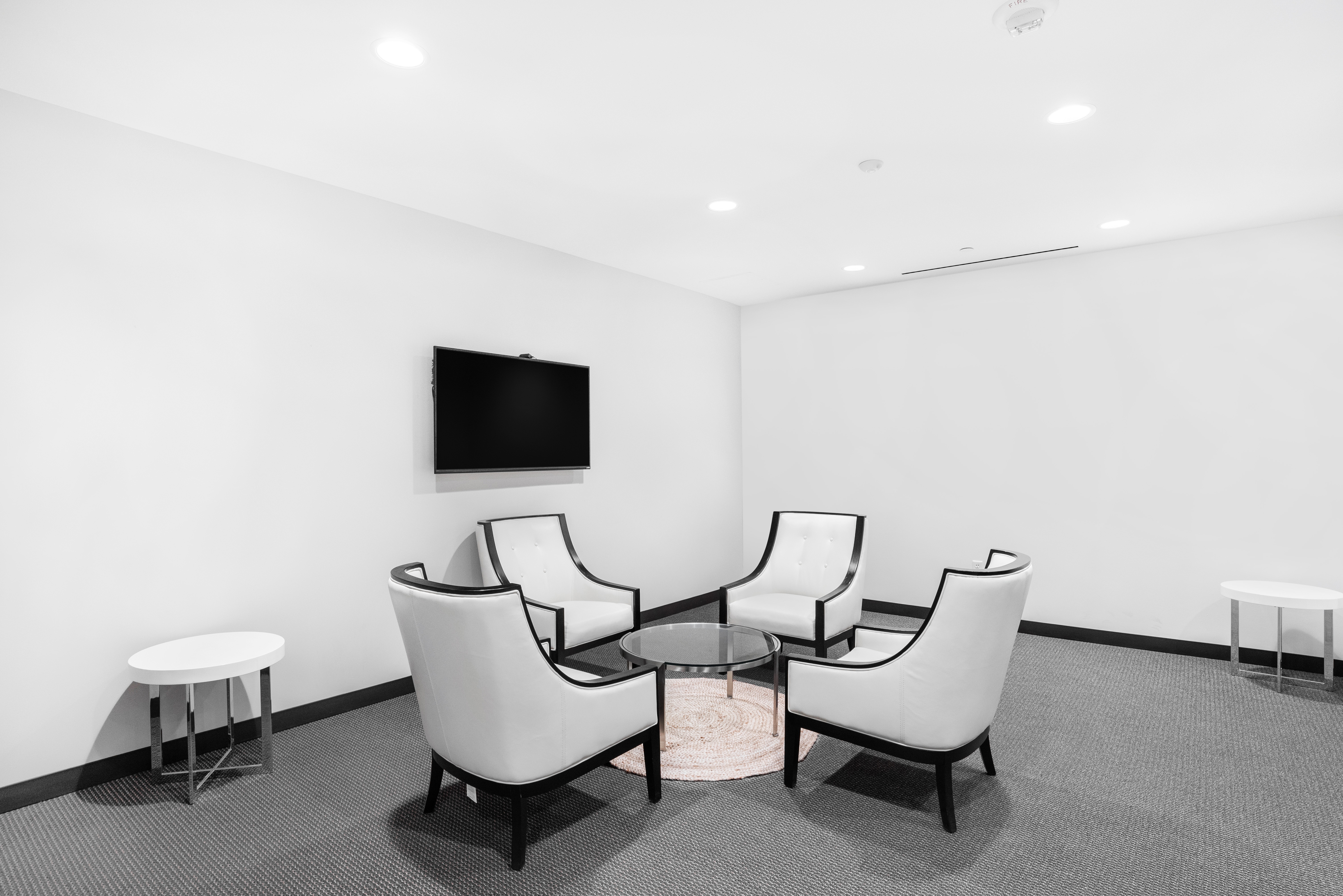 Regus - California, Woodland Hills - Trillium Towers Center image 5