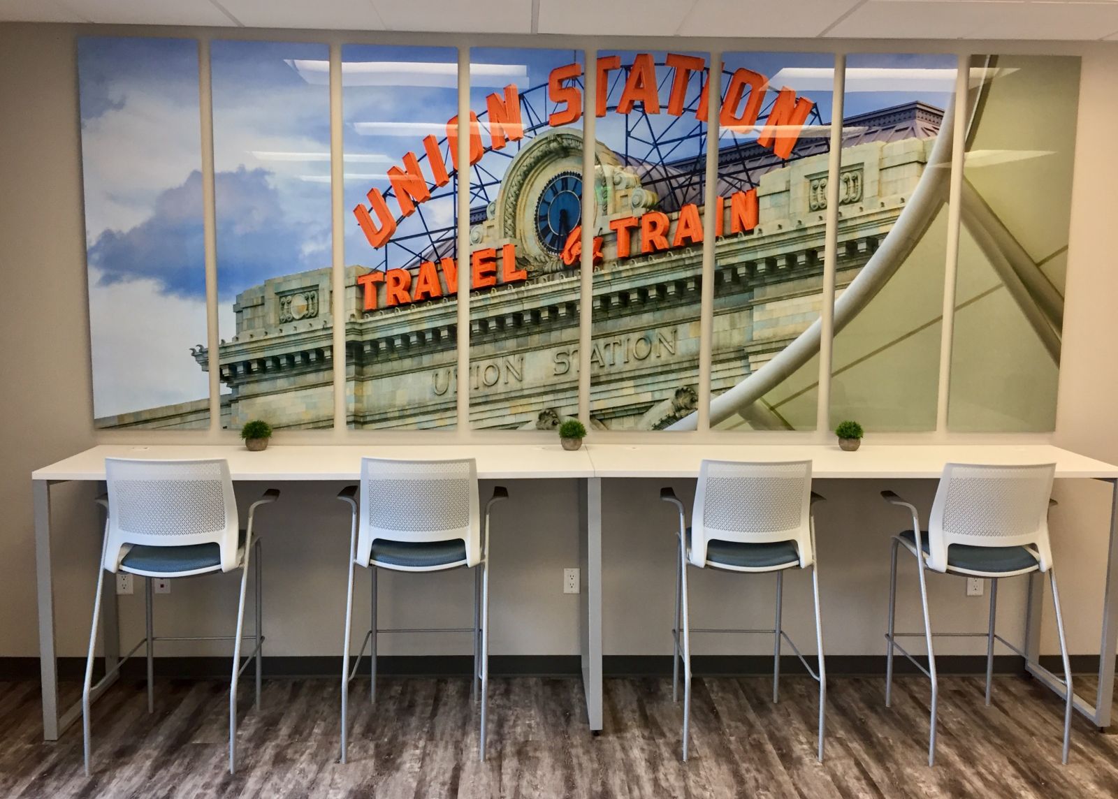 Intelligent Office Connected image 2