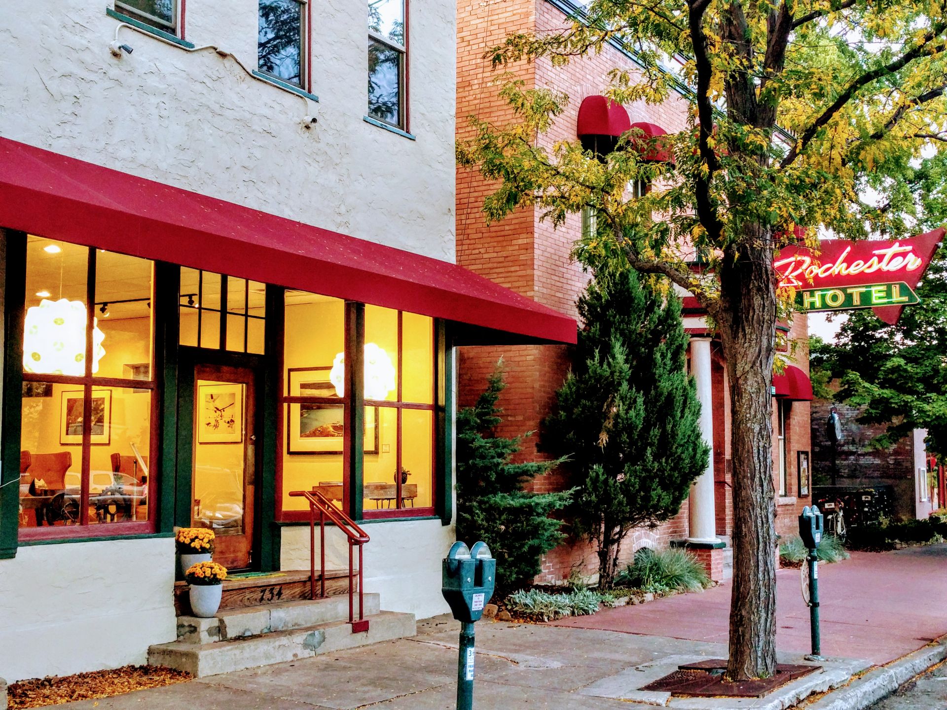 R Space at the Rochester Hotel image 2