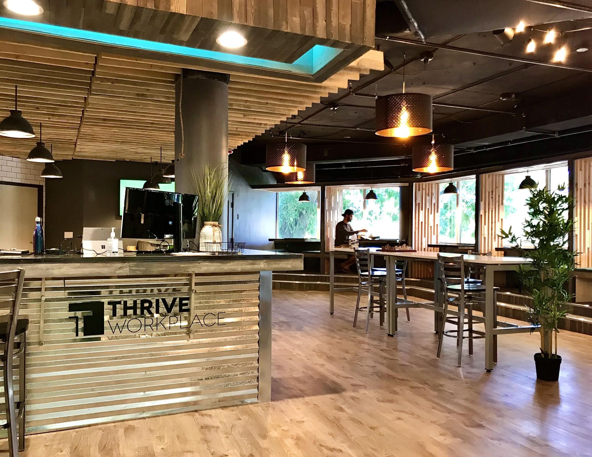 Thrive Workplace Centennial image 2