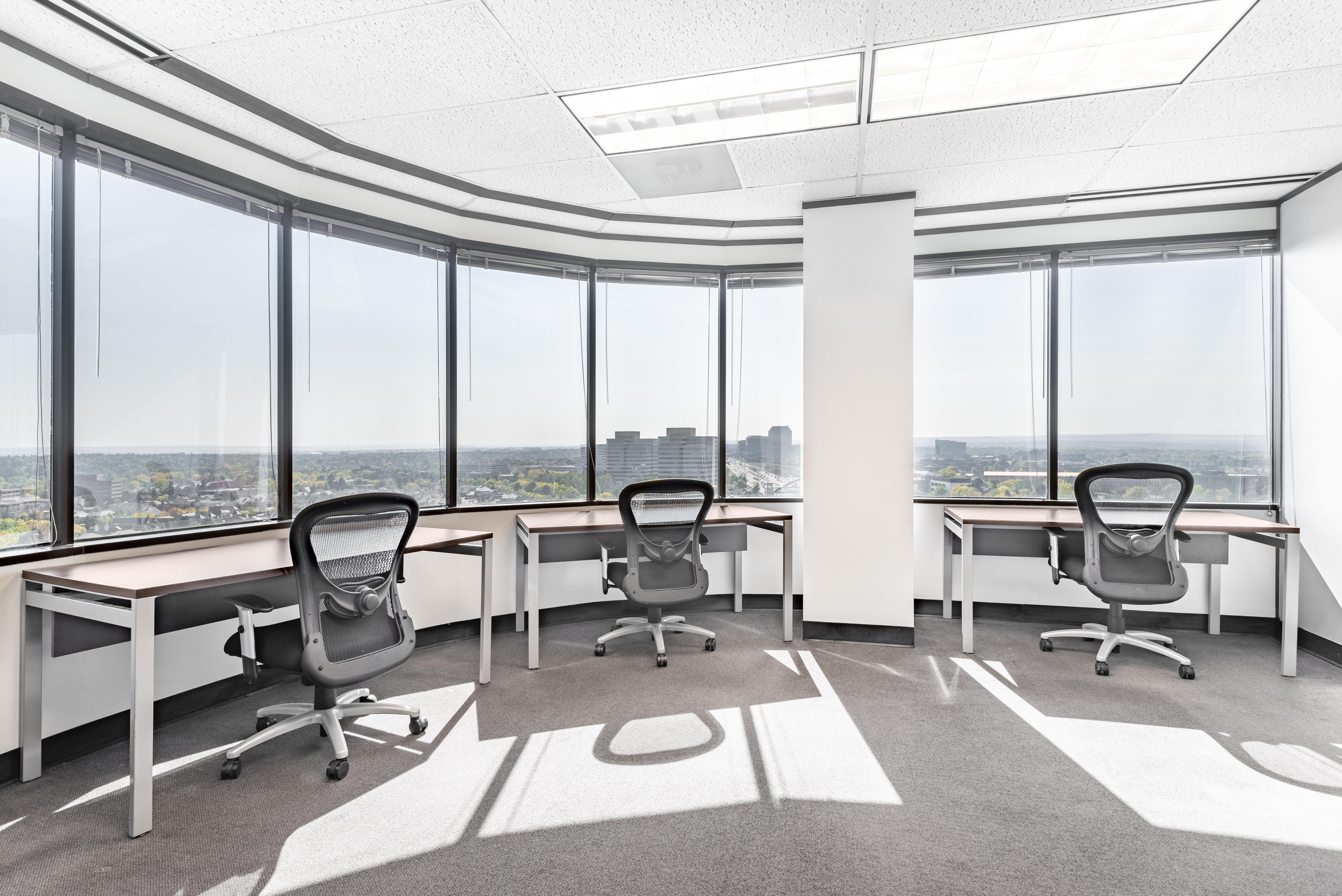 Regus - Colorado, Greenwood Village - DTC Quadrant image 3