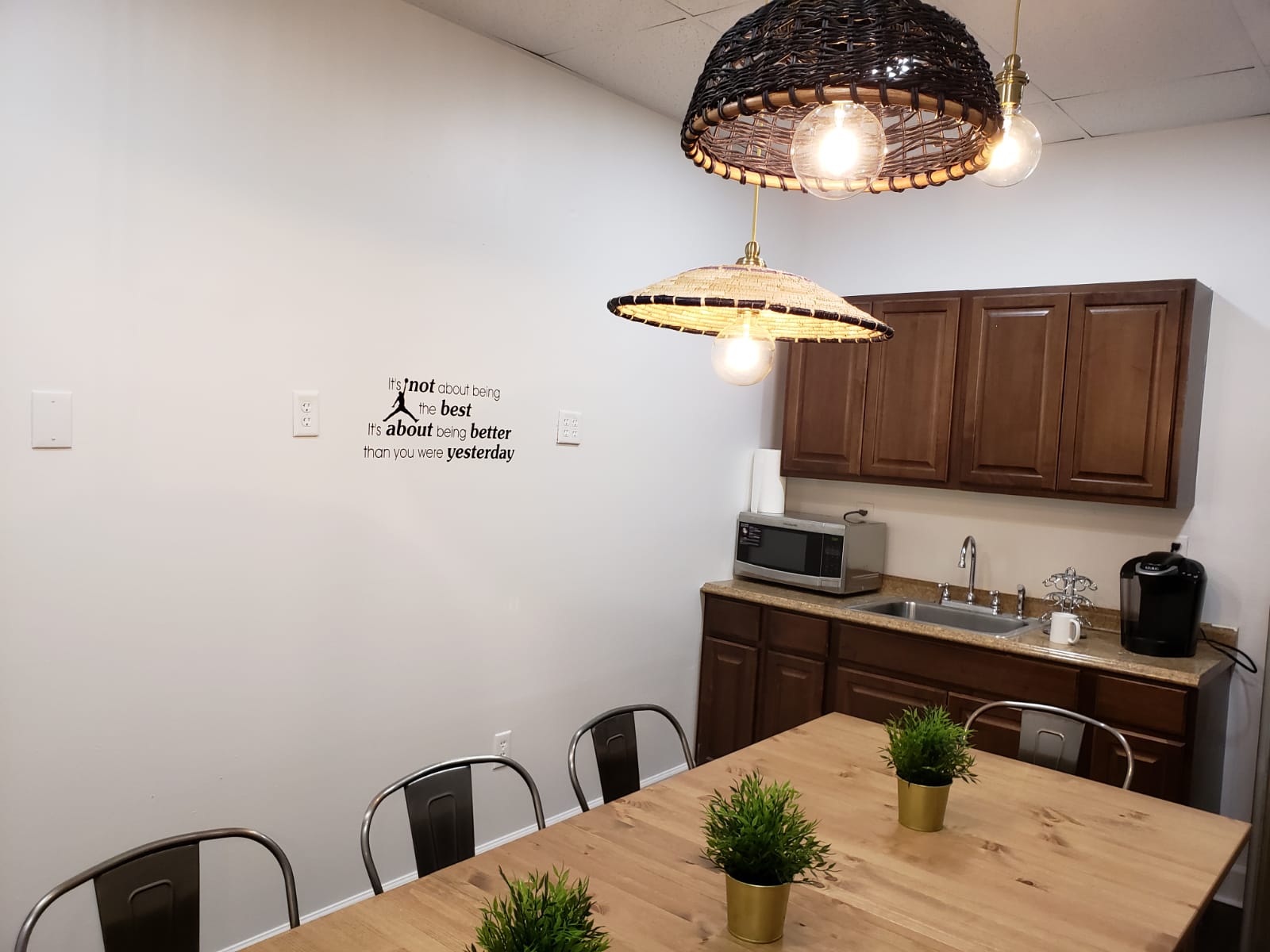 WorkTogetherCenter Coworking Miami image 2