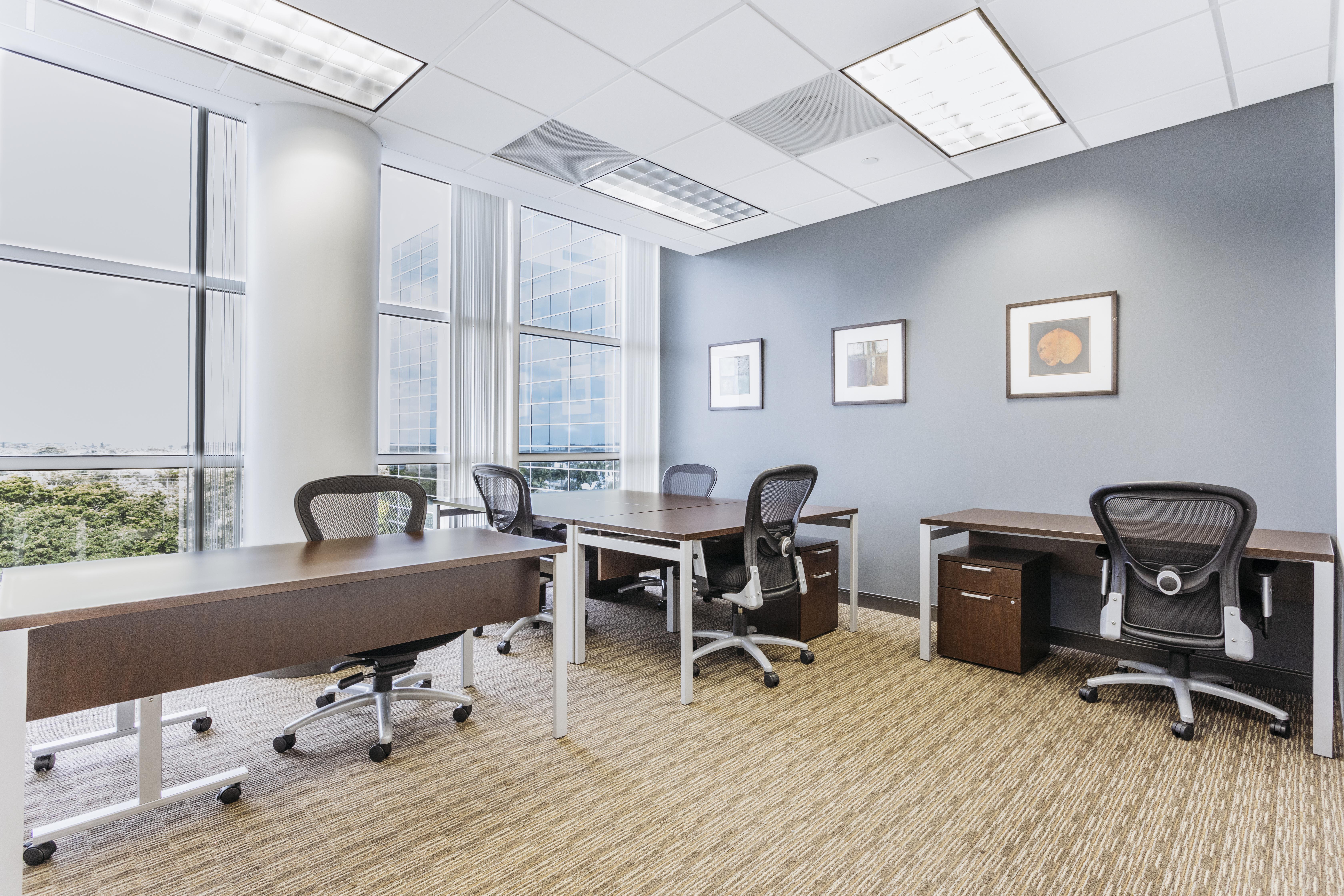 Regus - Florida, Hollywood - Presidential Circle image 3