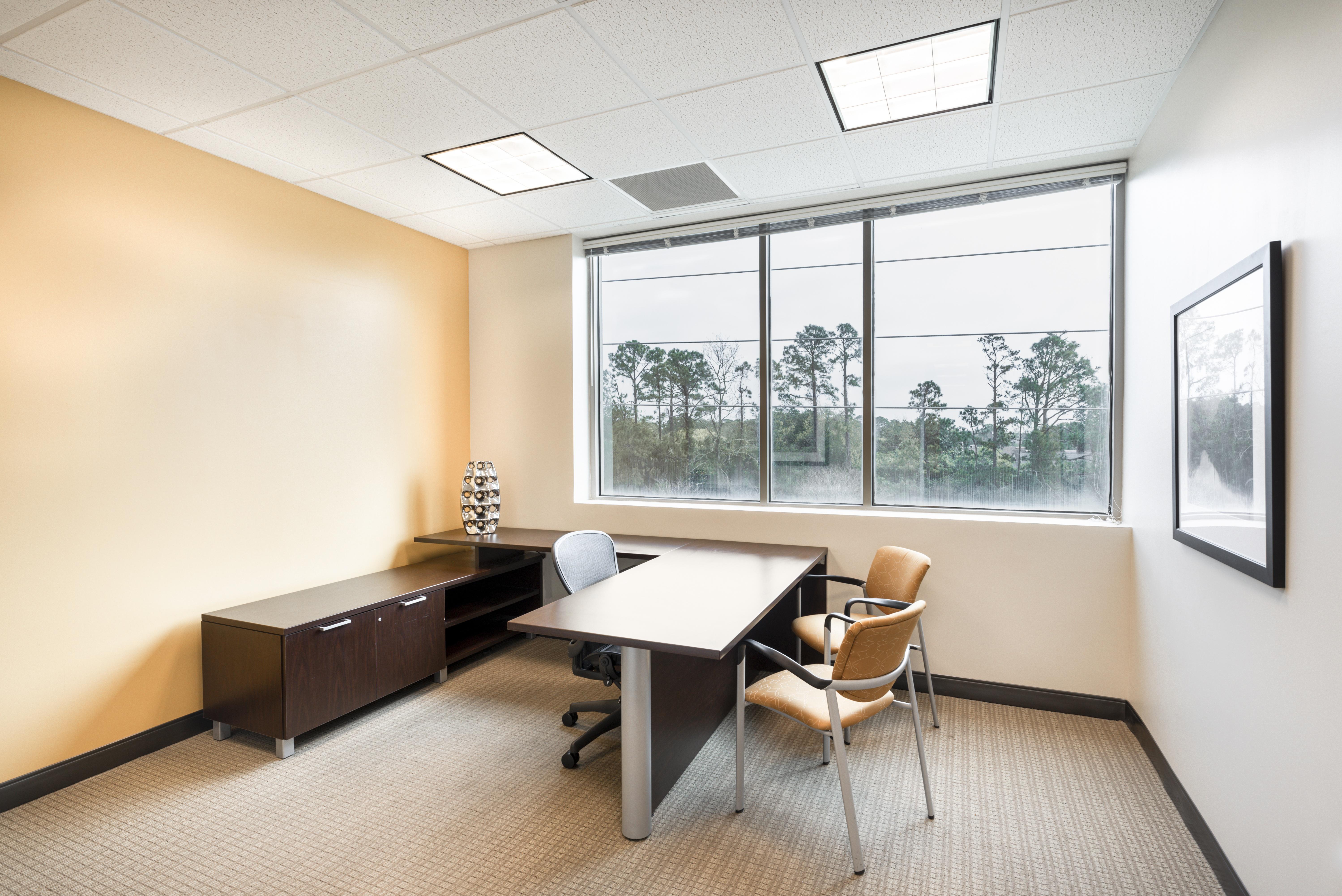 Regus - Florida, Jacksonville - Ponte Vedra Beach image 3
