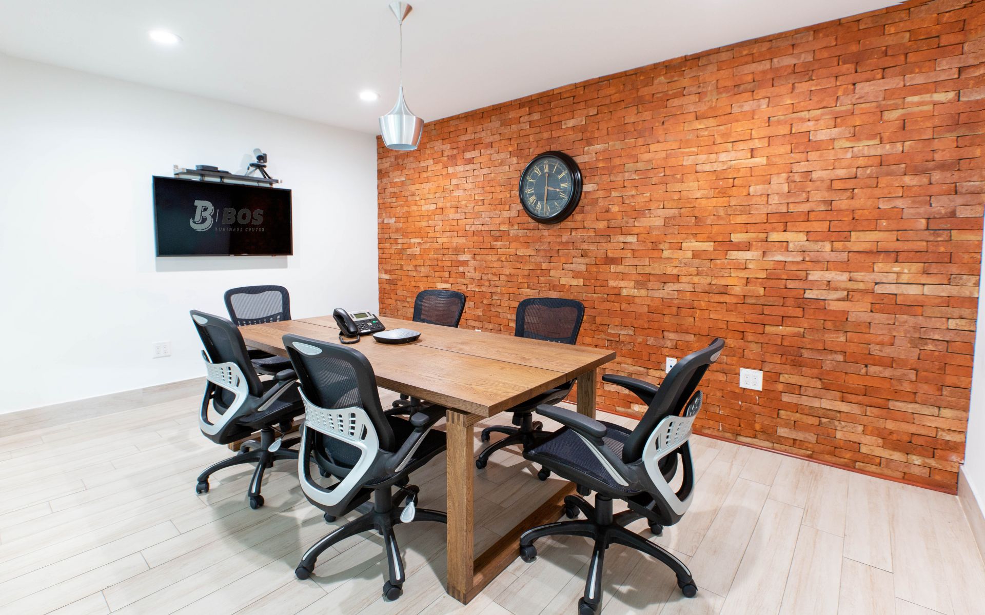 BOS Business Center image 2