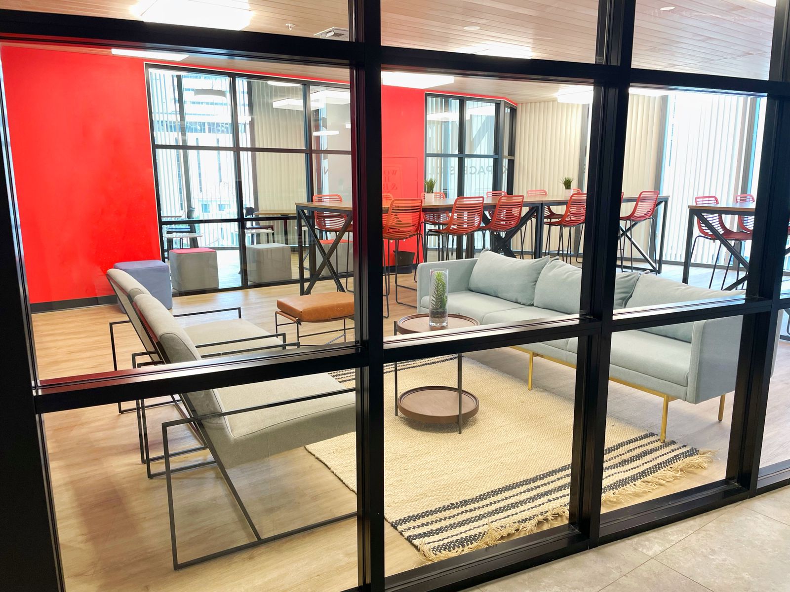 Co-Work Latam Brickell image 2