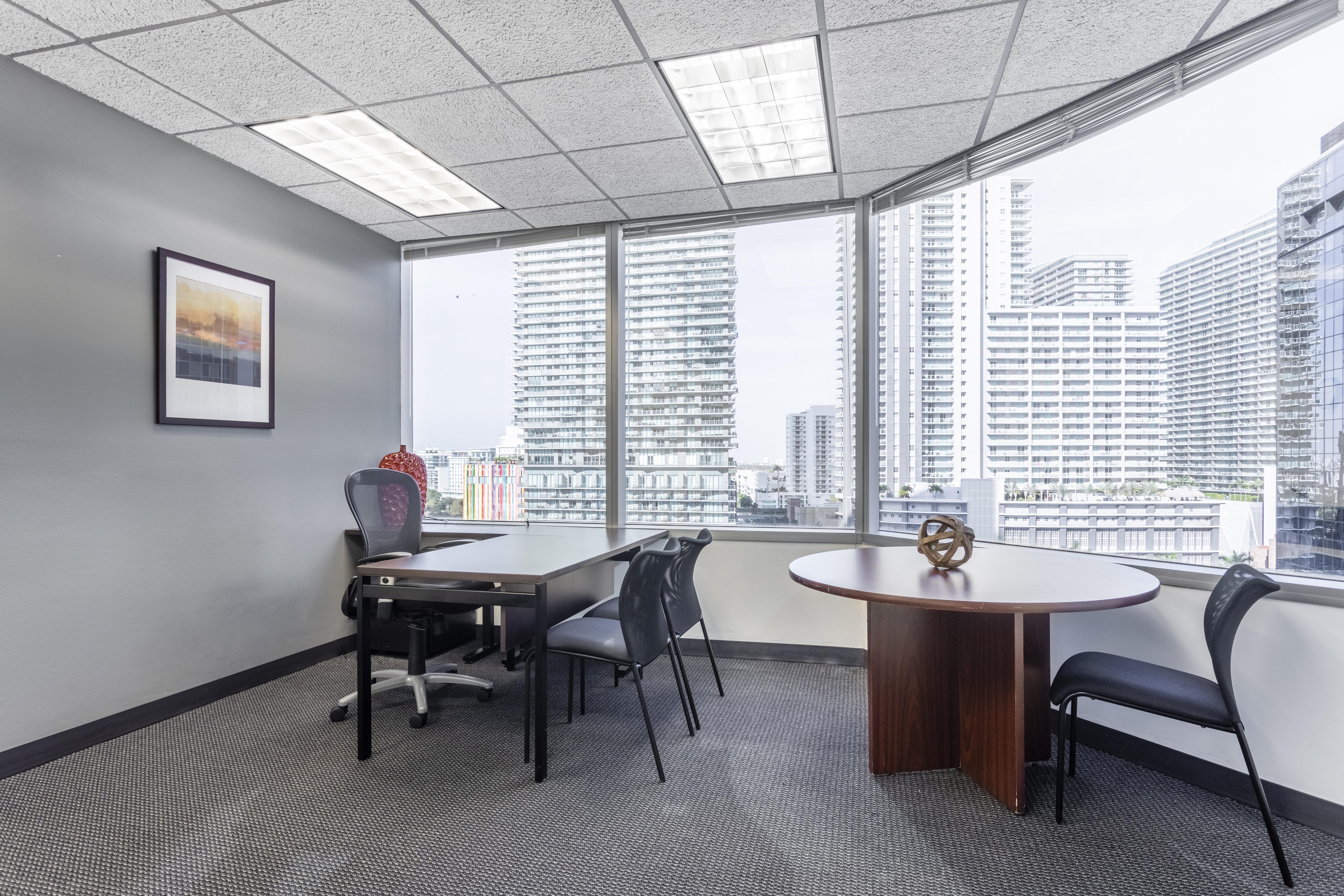 Regus - Florida, Miami - 1221 Brickell Center image 3