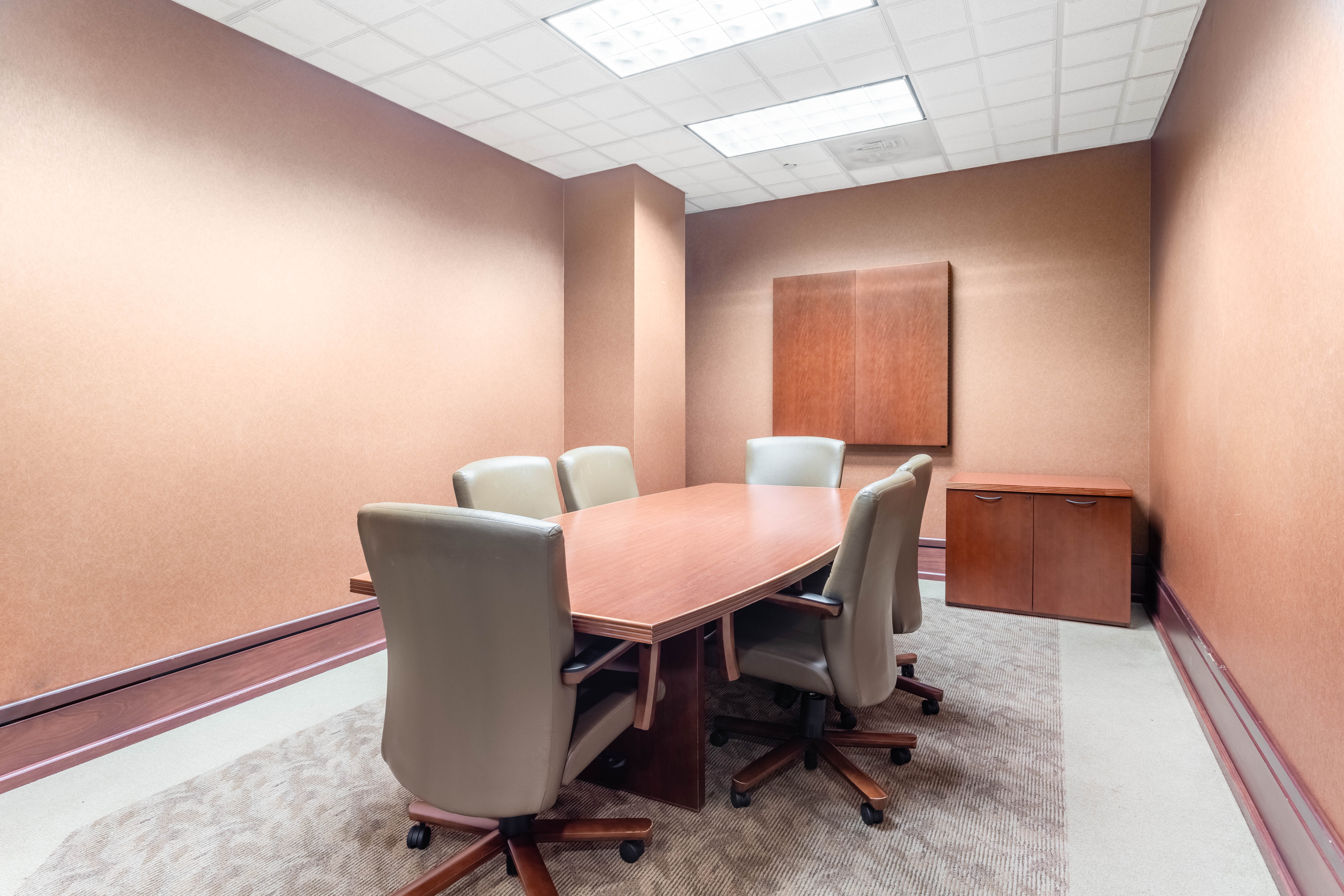 Regus - Florida, Miami Airport - Waterford (Office Suites Plus) image 4