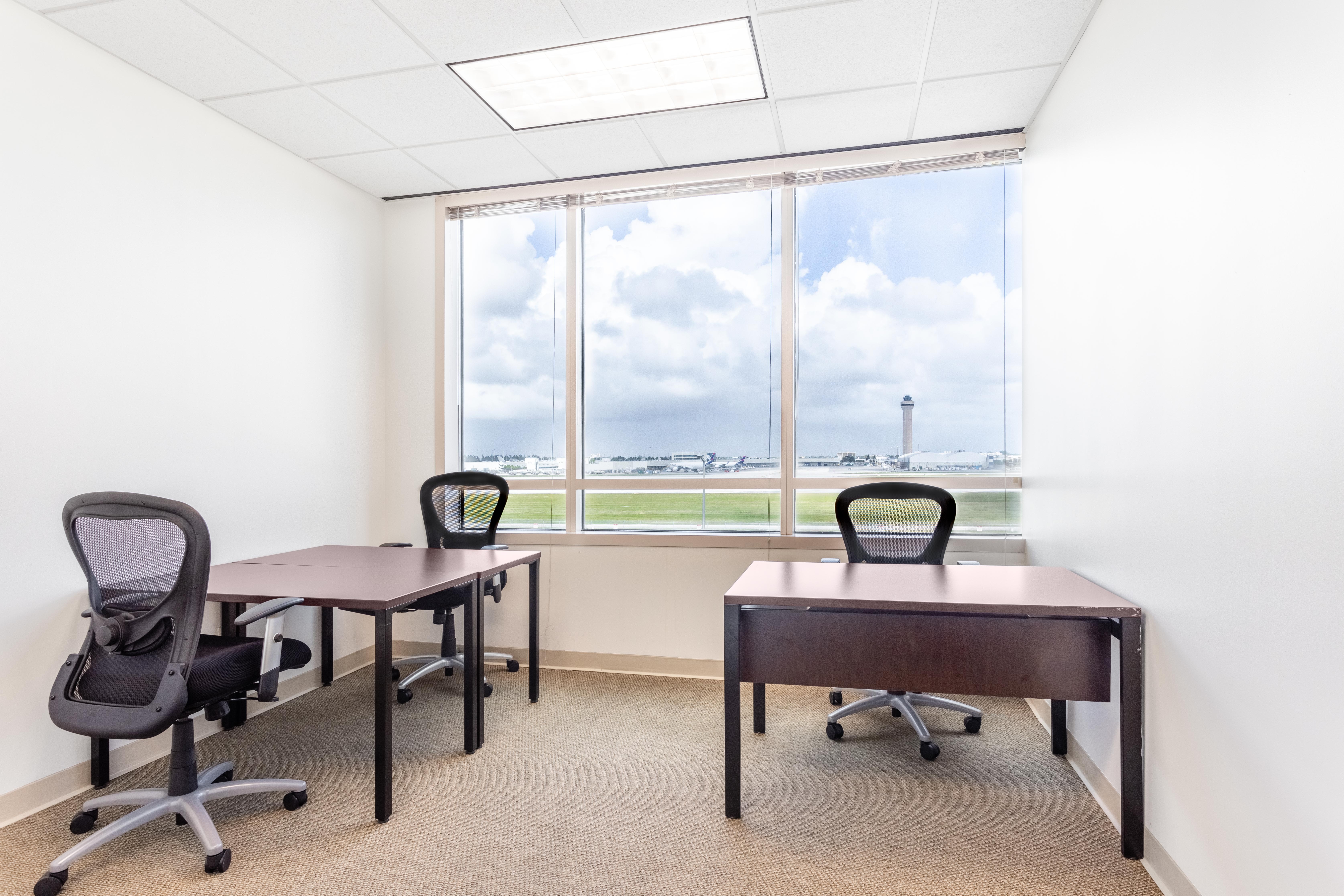 Regus - Florida, Miami Airport - Waterford (Office Suites Plus) image 3