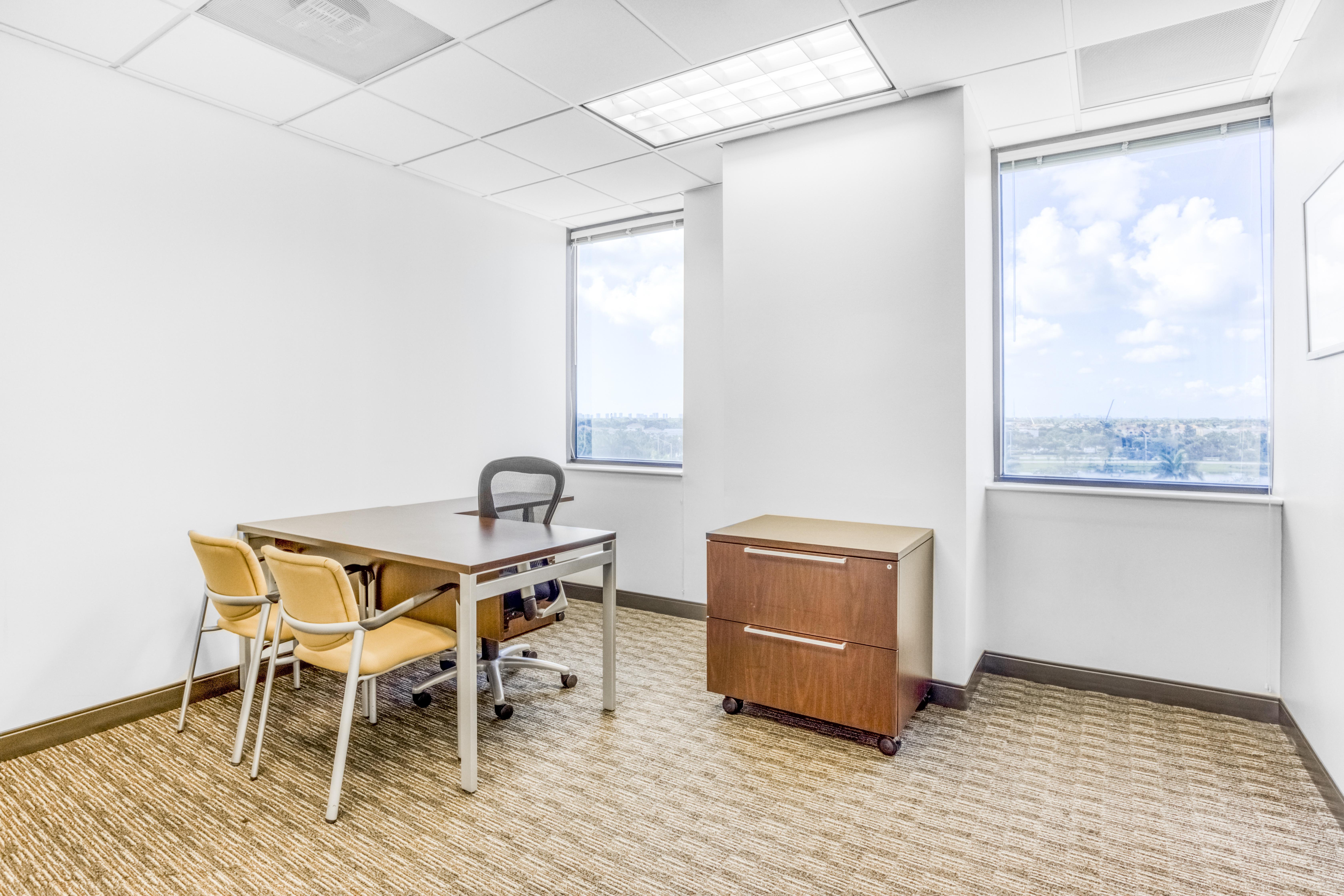 Regus - Florida, Palm Beach Gardens - Financial Center image 3