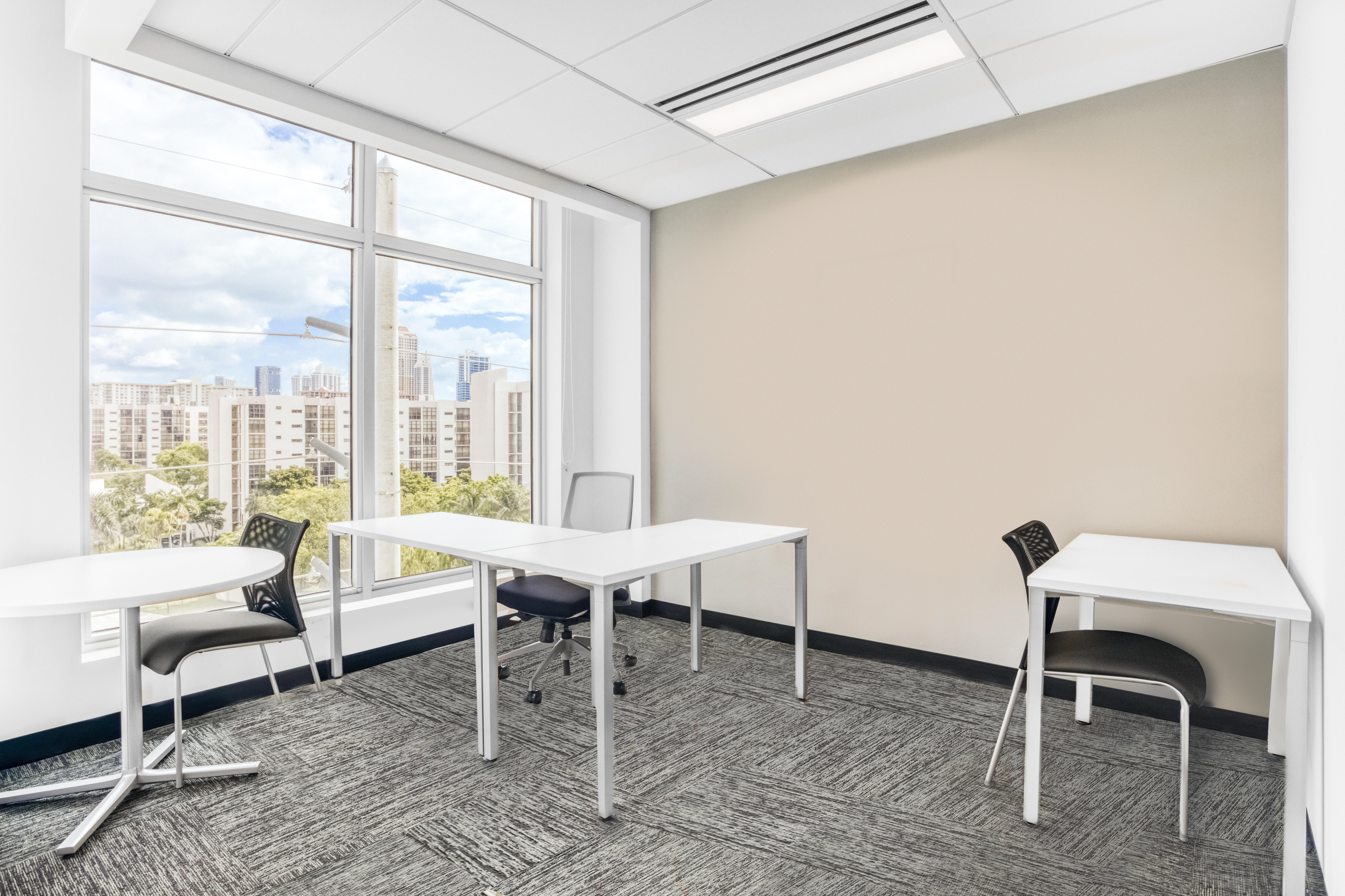 Regus - Florida, Sunny Isles - Netanya Center image 4