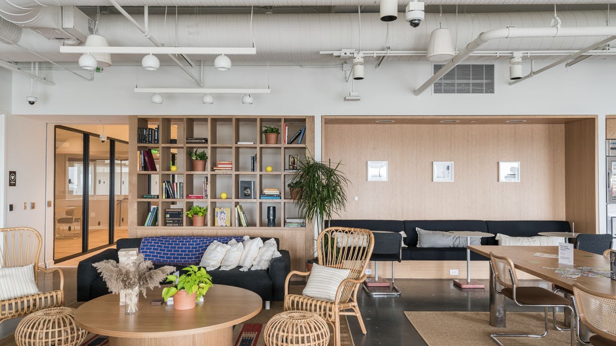 WeWork 1155 Perimeter Center West image 2