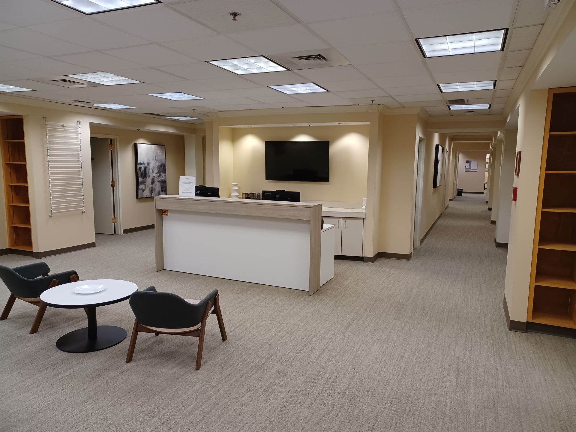 Cowork Space - IWG - Johnson Square image 2