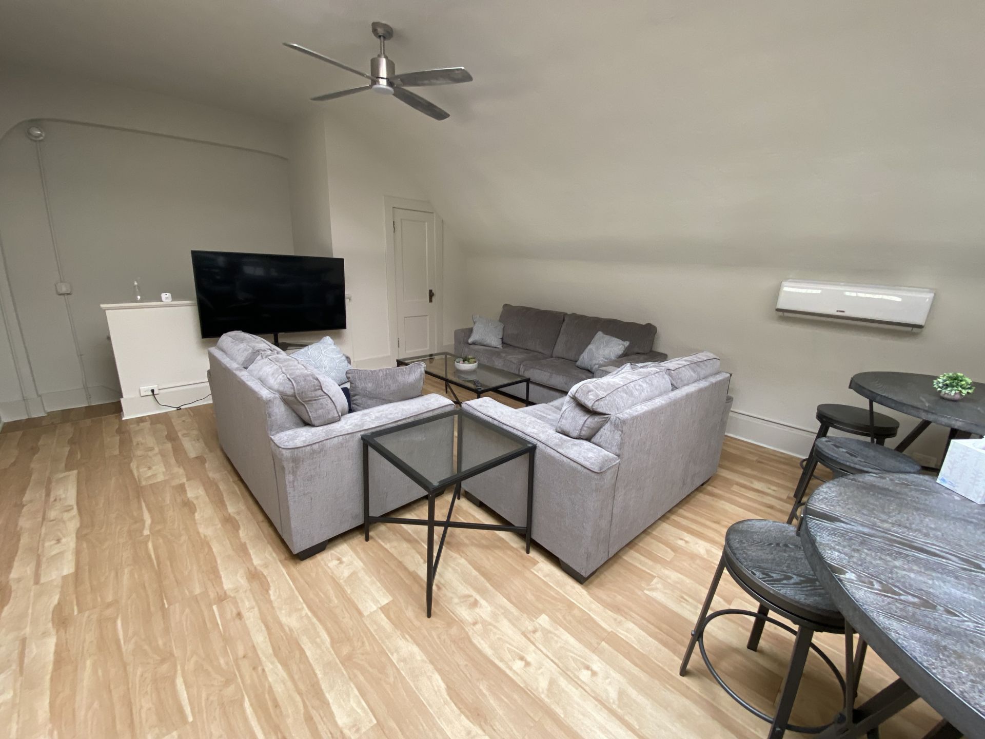 14E Coworking Space - Batavia image 4