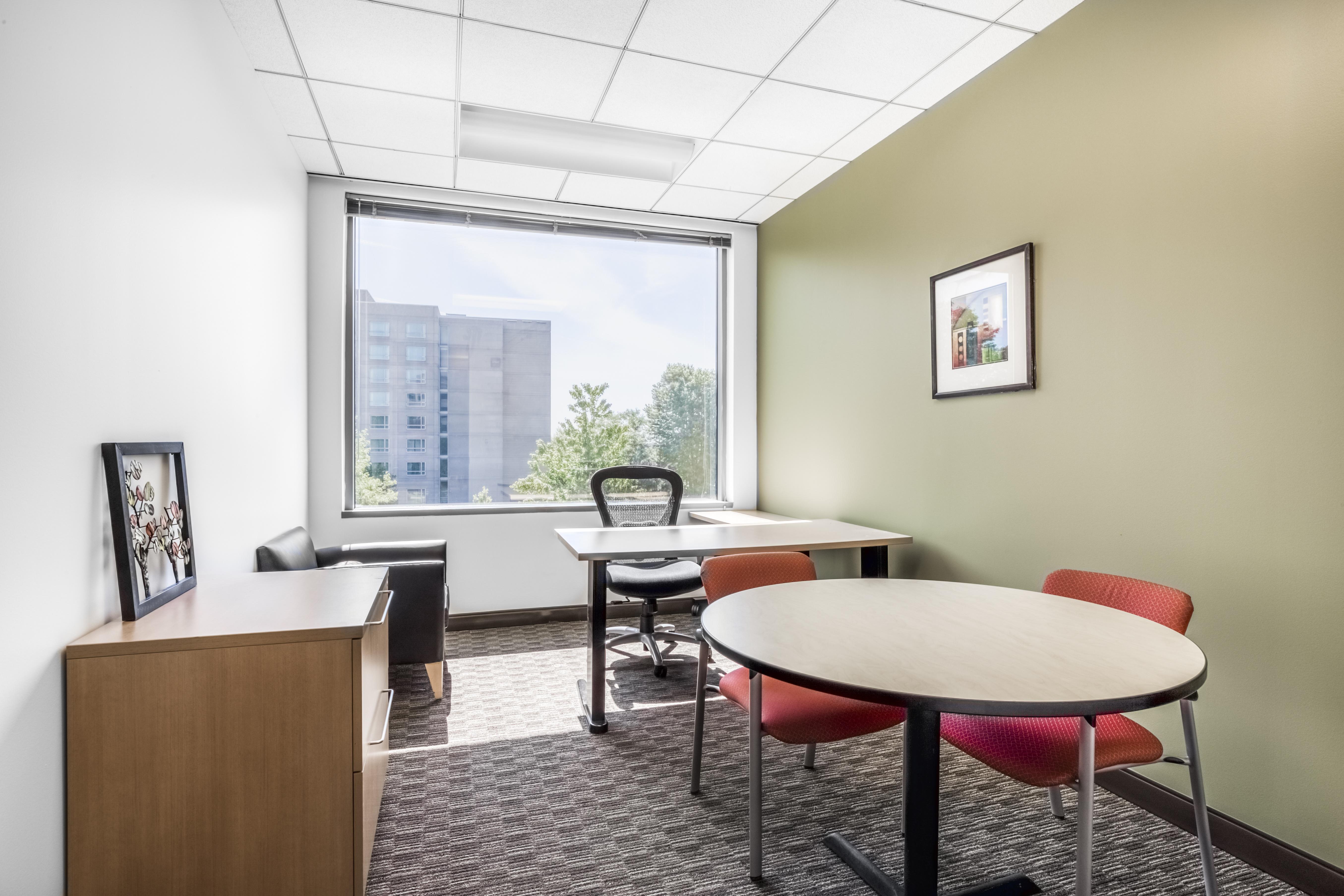 Regus - Illinois, Burr Ridge - Village Center image 3