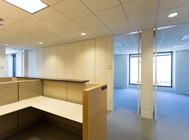 Integrated Offices Suites Cityfront Plaza Dr image 4