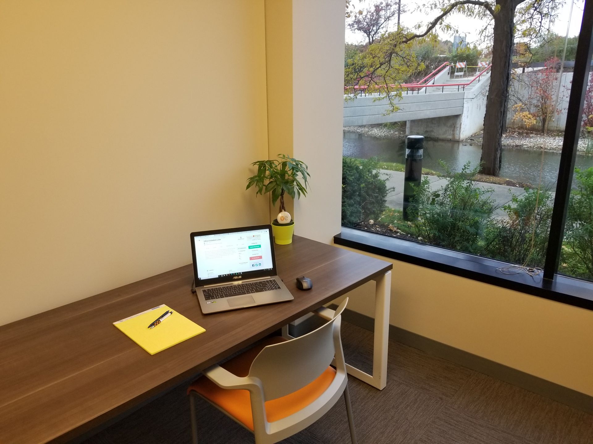 Office Evolution Lisle image 2