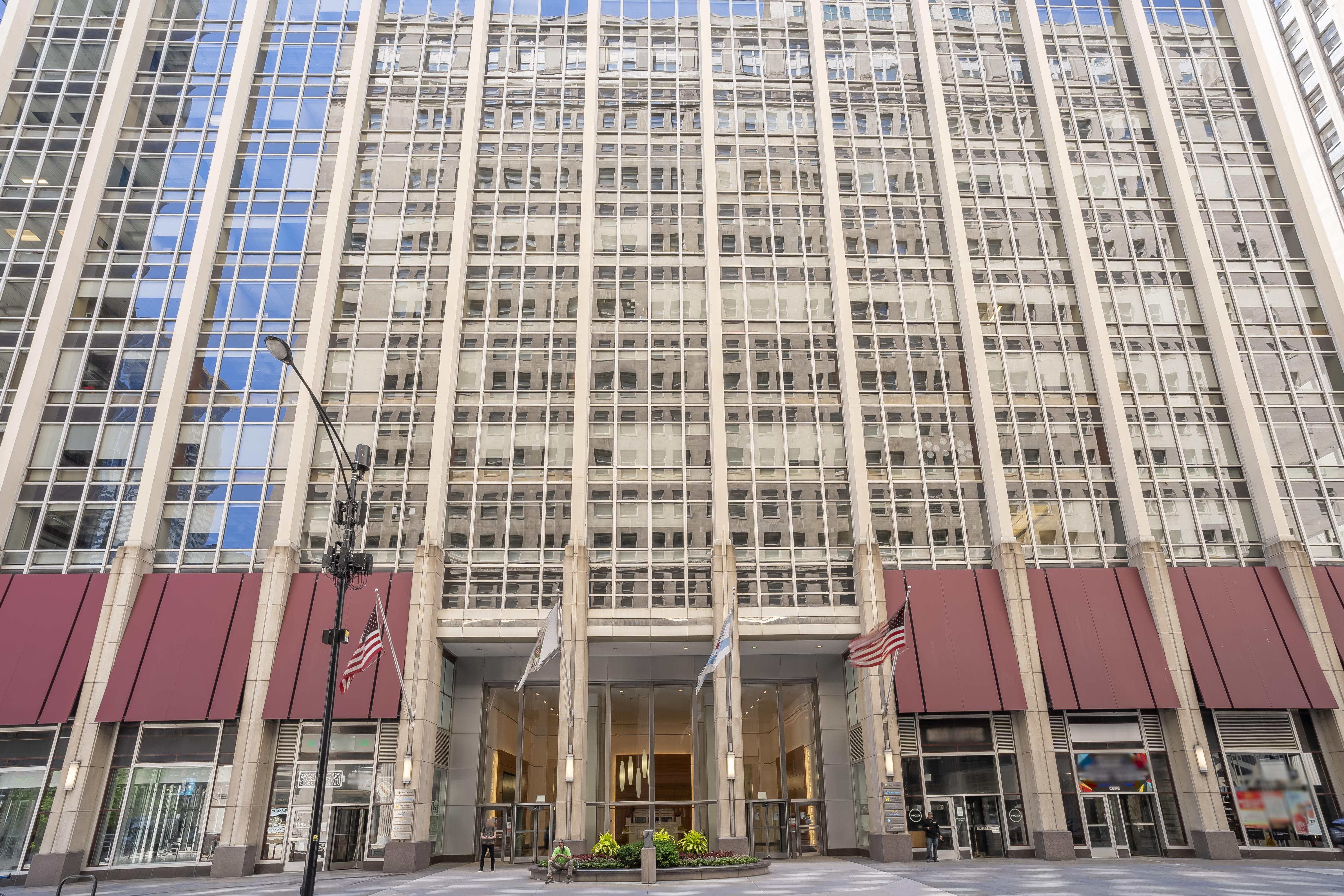 Regus - Illinois, Chicago - 111 W. Jackson image 1