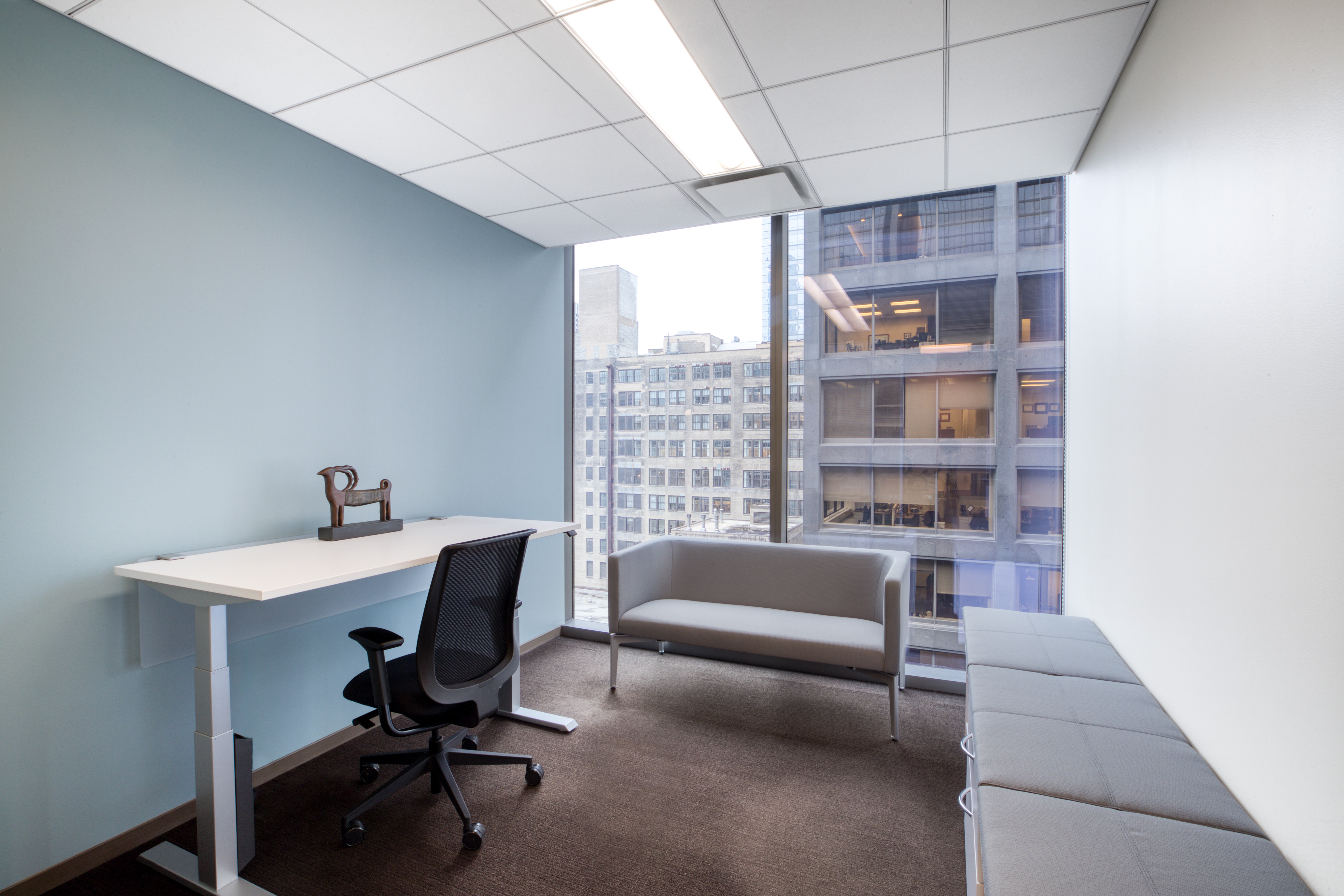 Regus - Illinois, Chicago - 22 W. Washington image 4