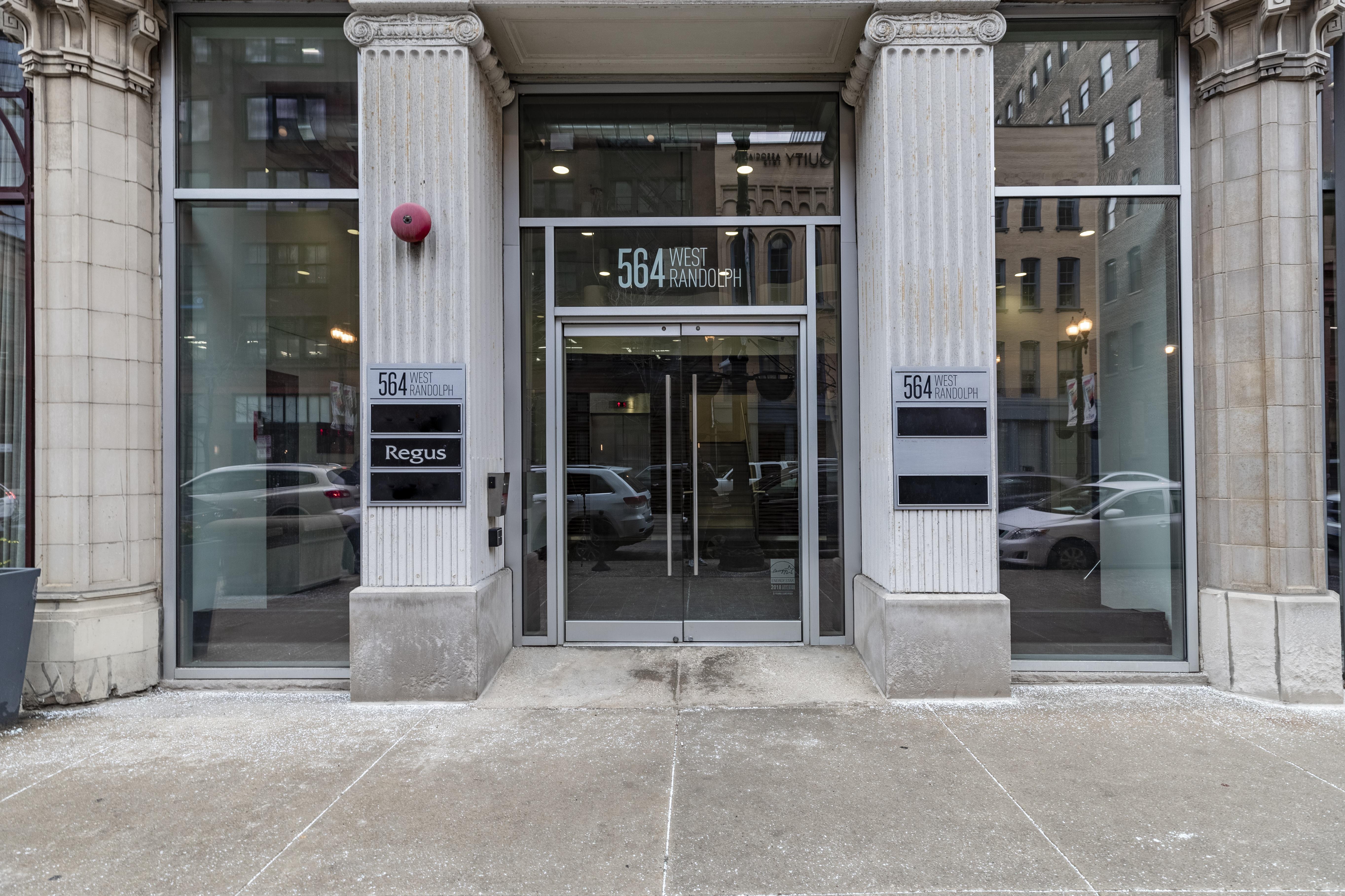 Regus - Illinois, Chicago - West Randolph Ogilvie image 1