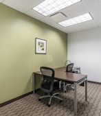 Regus - Illinois, Downers Grove - Executive Towers West profile image