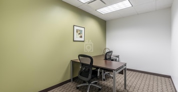 Regus - Illinois, Downers Grove - Executive Towers West profile image
