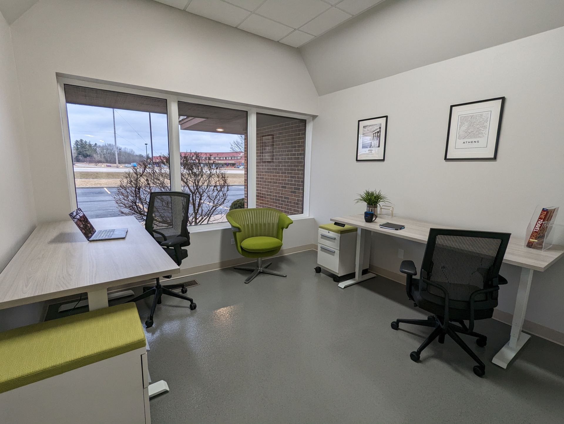 Agora Coworking image 2