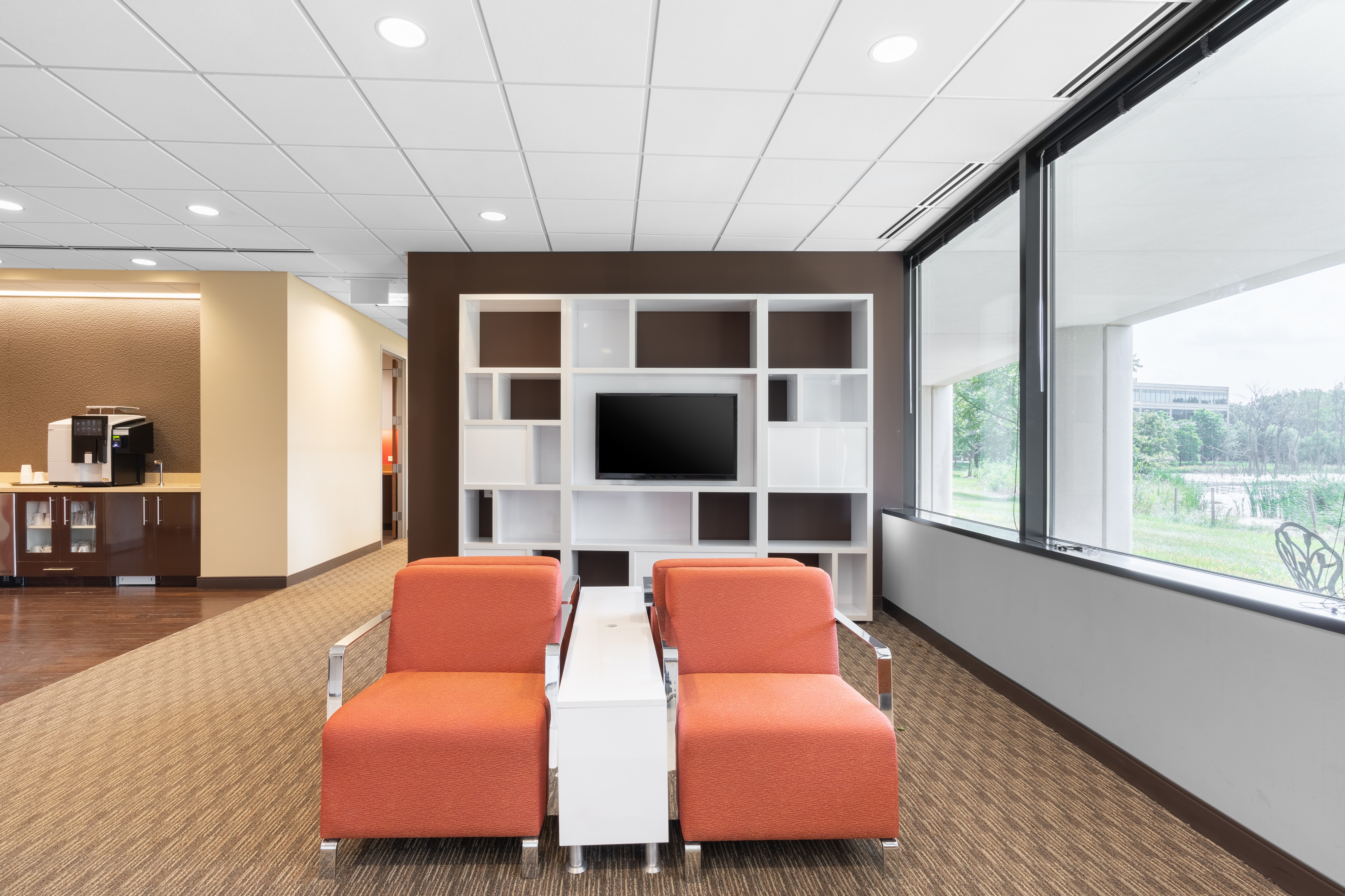 Regus - Illinois, Lake Forest - Landmark Conway Farms image 5