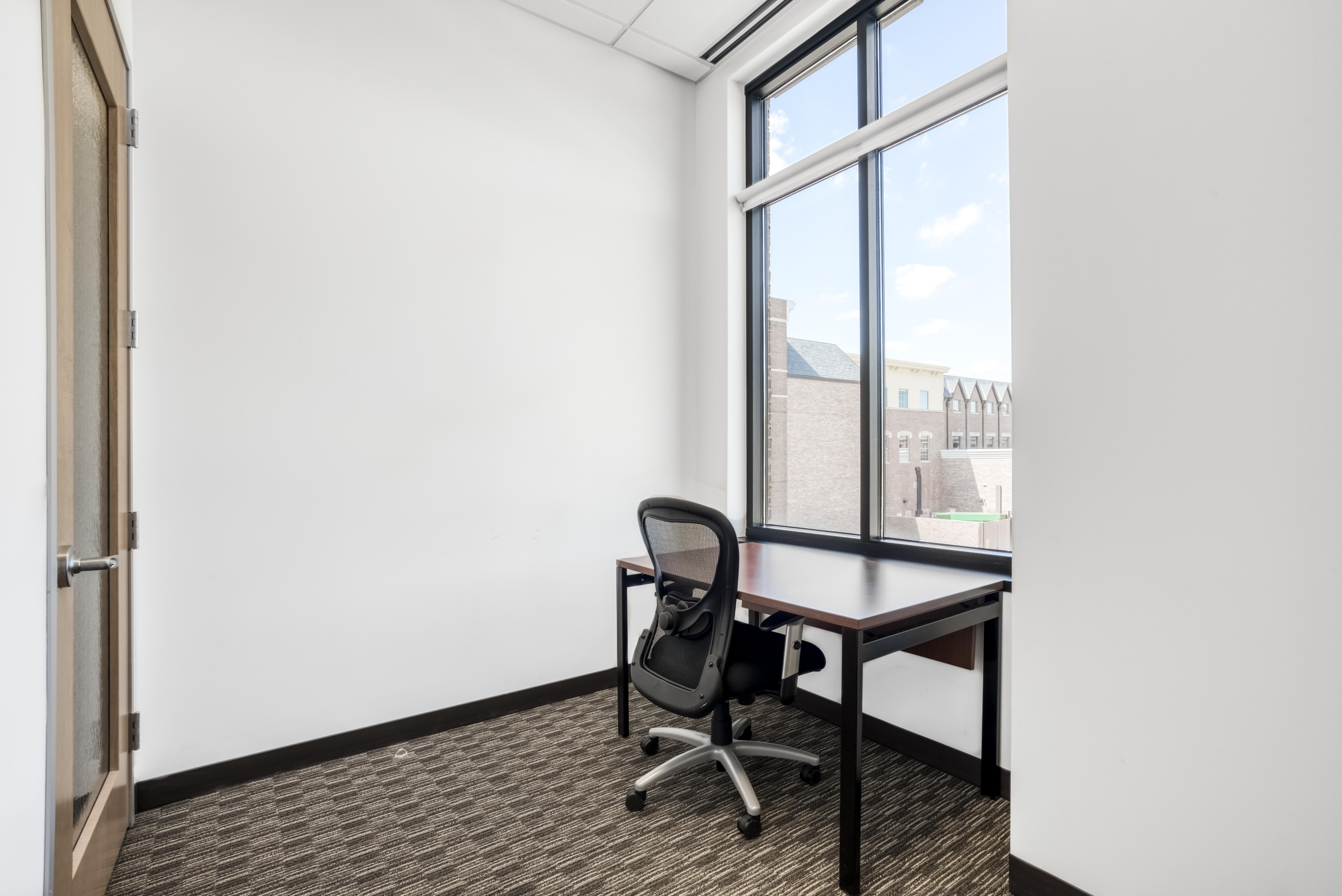 Regus - Illinois, Naperville - Main Street Promenade image 3